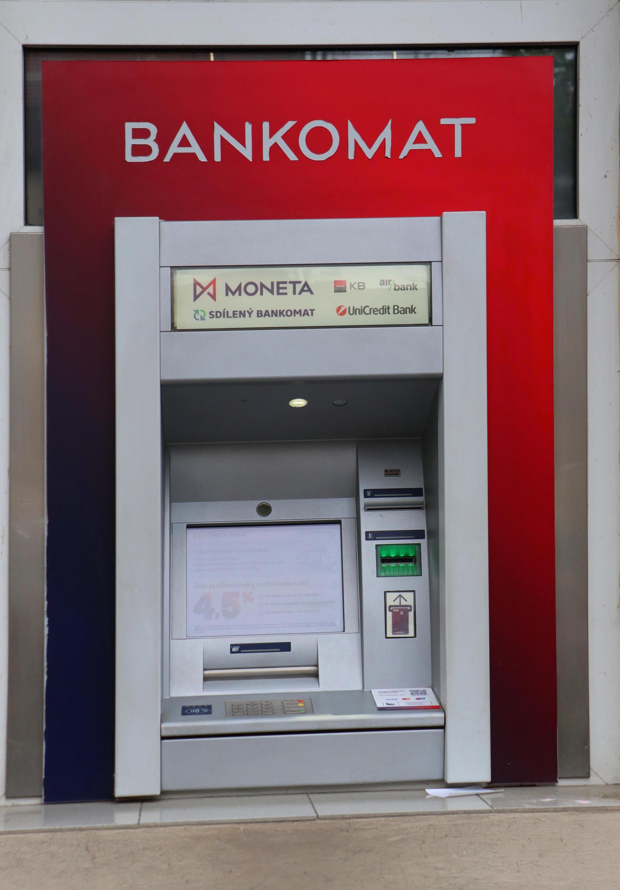 Bankomat MONETA Money Bank foto 3