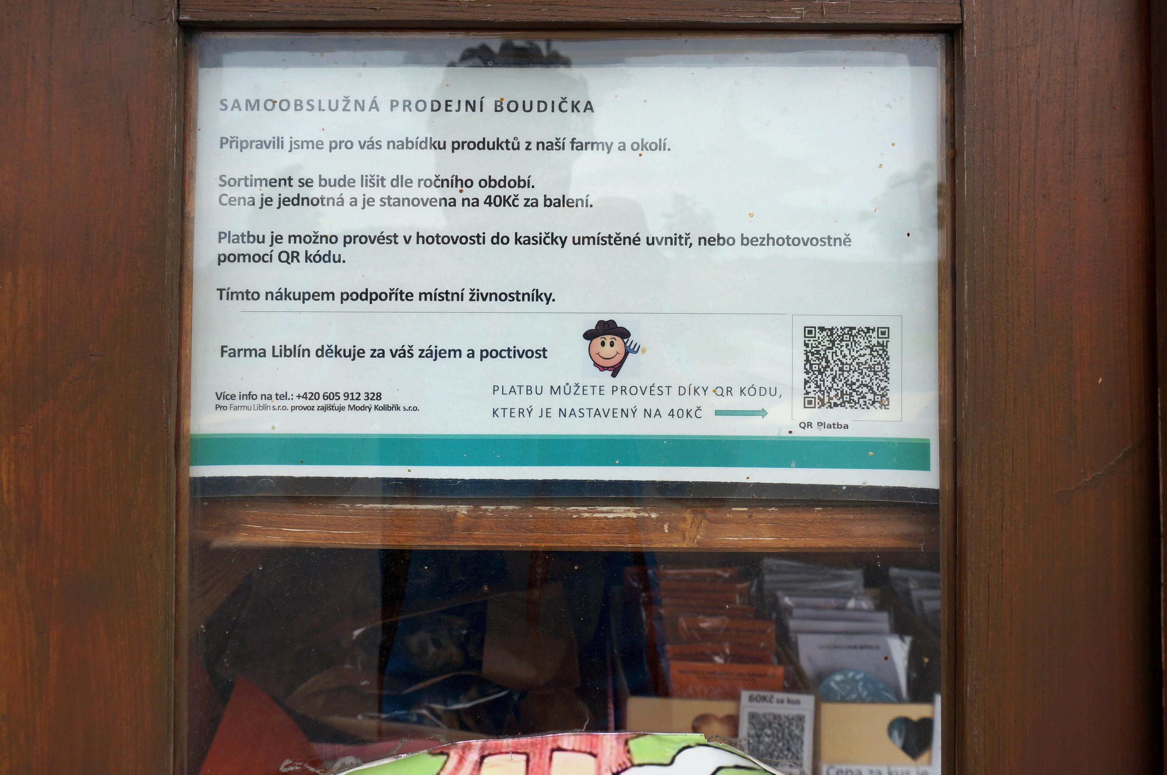 Samoobslužná budka u Pařezové chaloupky foto 5