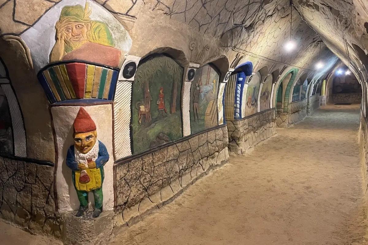 Navštivte unikátní Malovaný sklep v Šatově