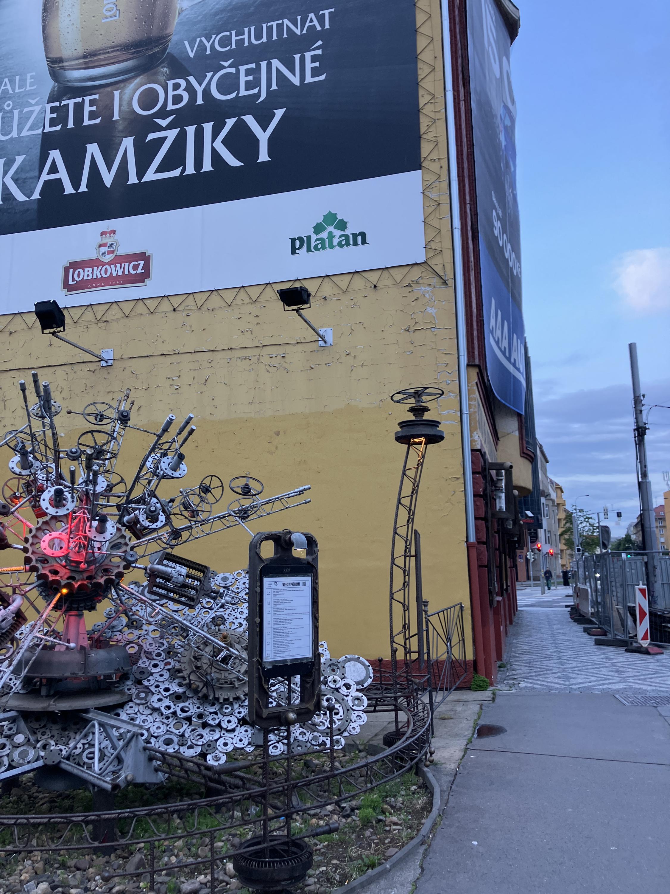 Kavárna Cross Club foto 2