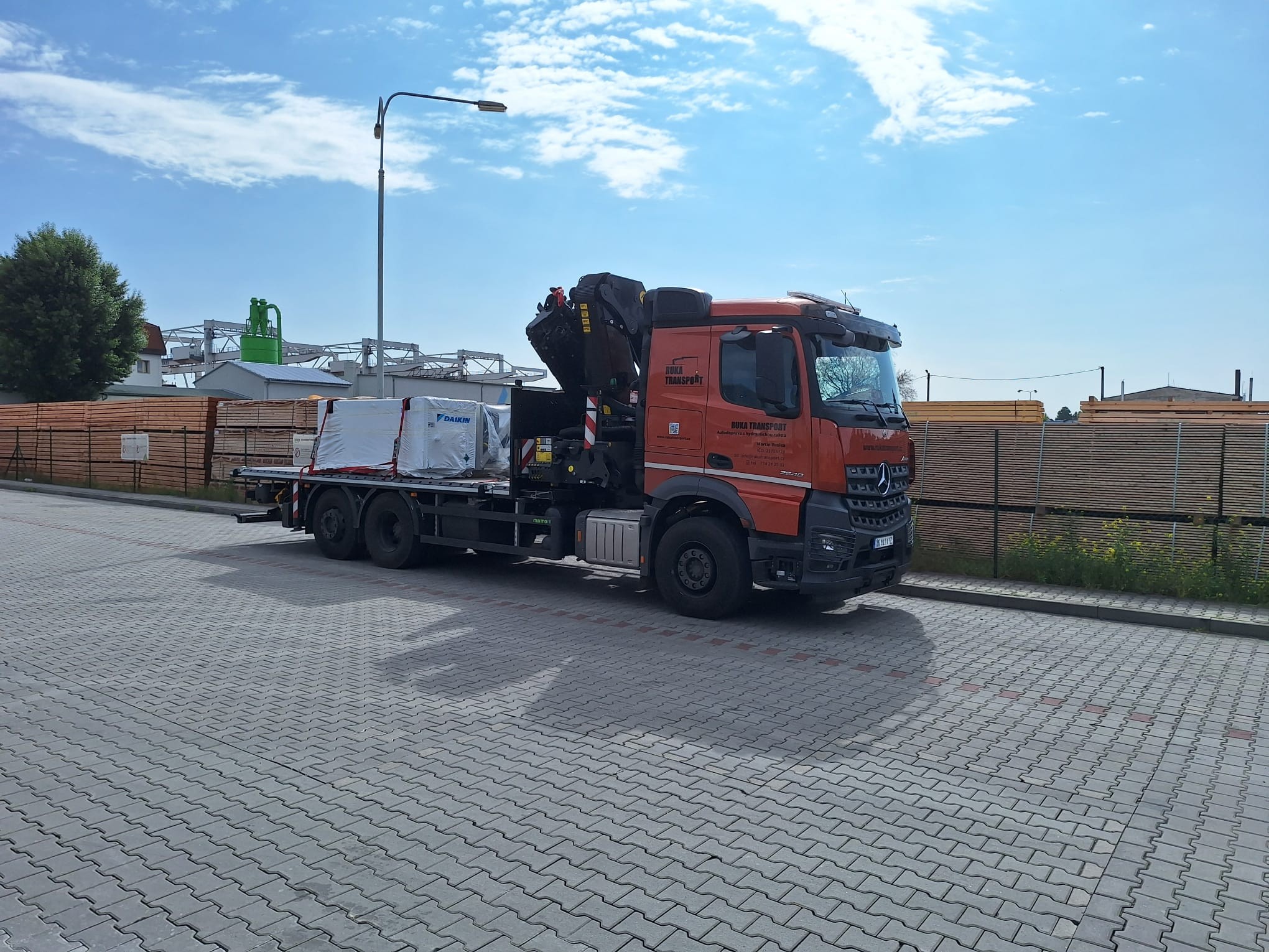 Ruka Transport - Autodoprava s hydraulickou rukou foto 6