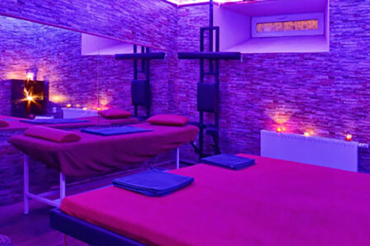 Swingers klub - R&V Wellness