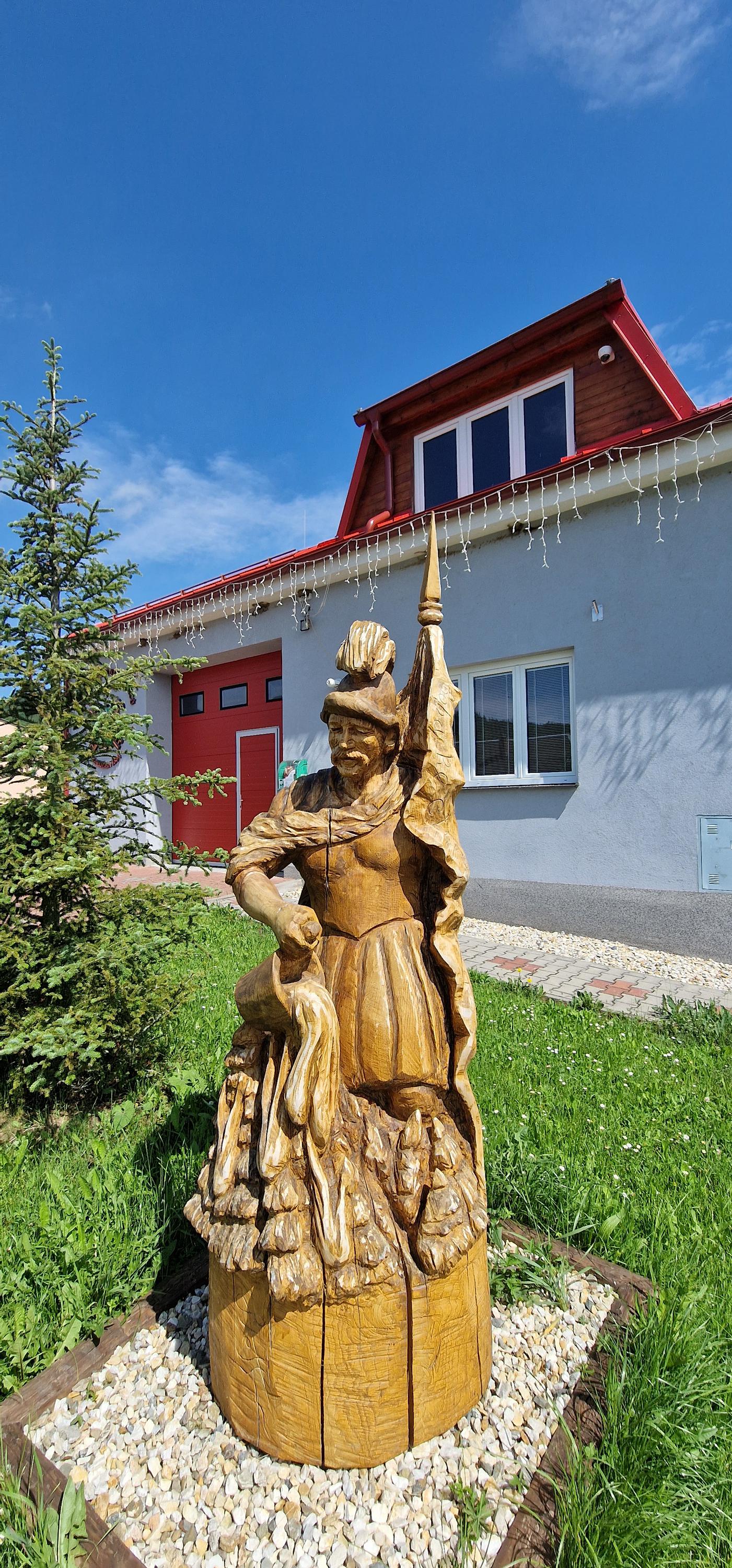 Místní knihovna Nová Ves foto 2