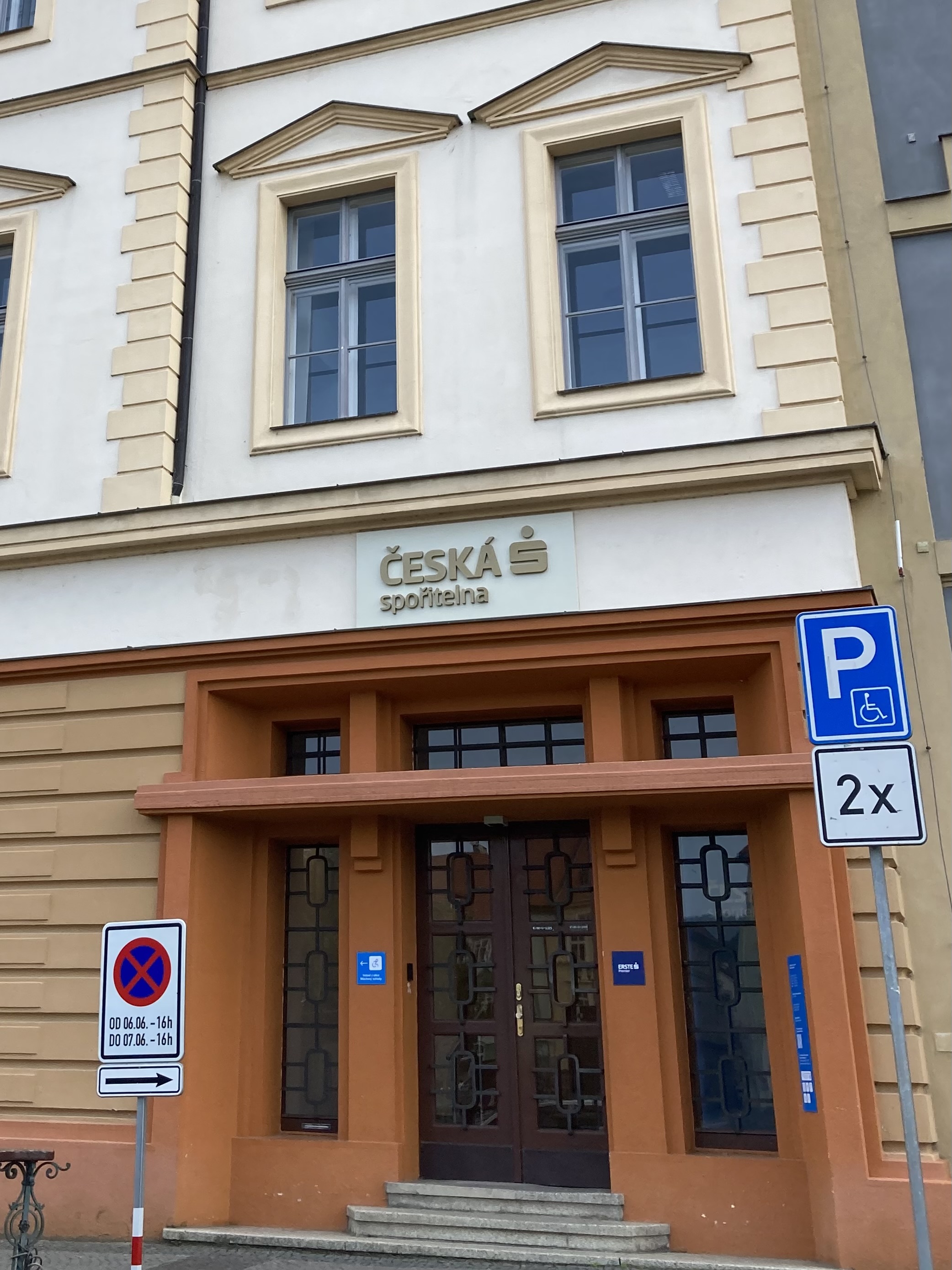 Platbomat České spořitelny foto 2