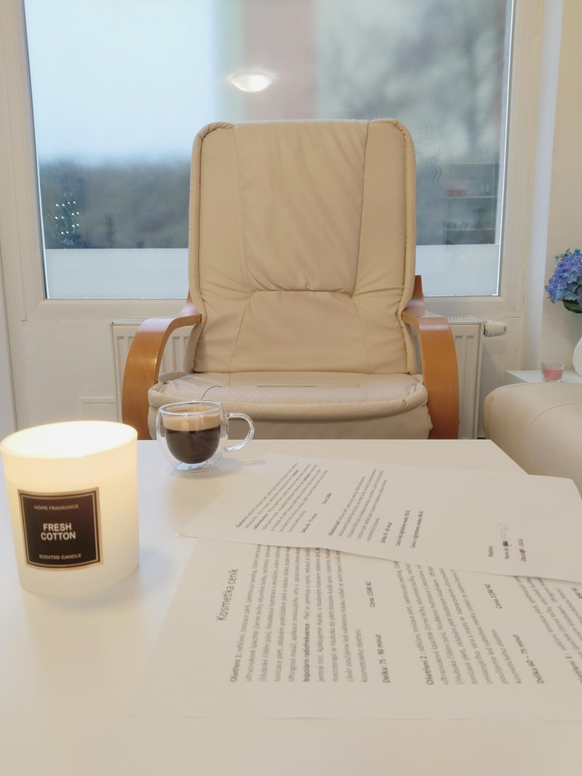 Kosmetika a modeláž nehtů Veronika Mišáková foto 3