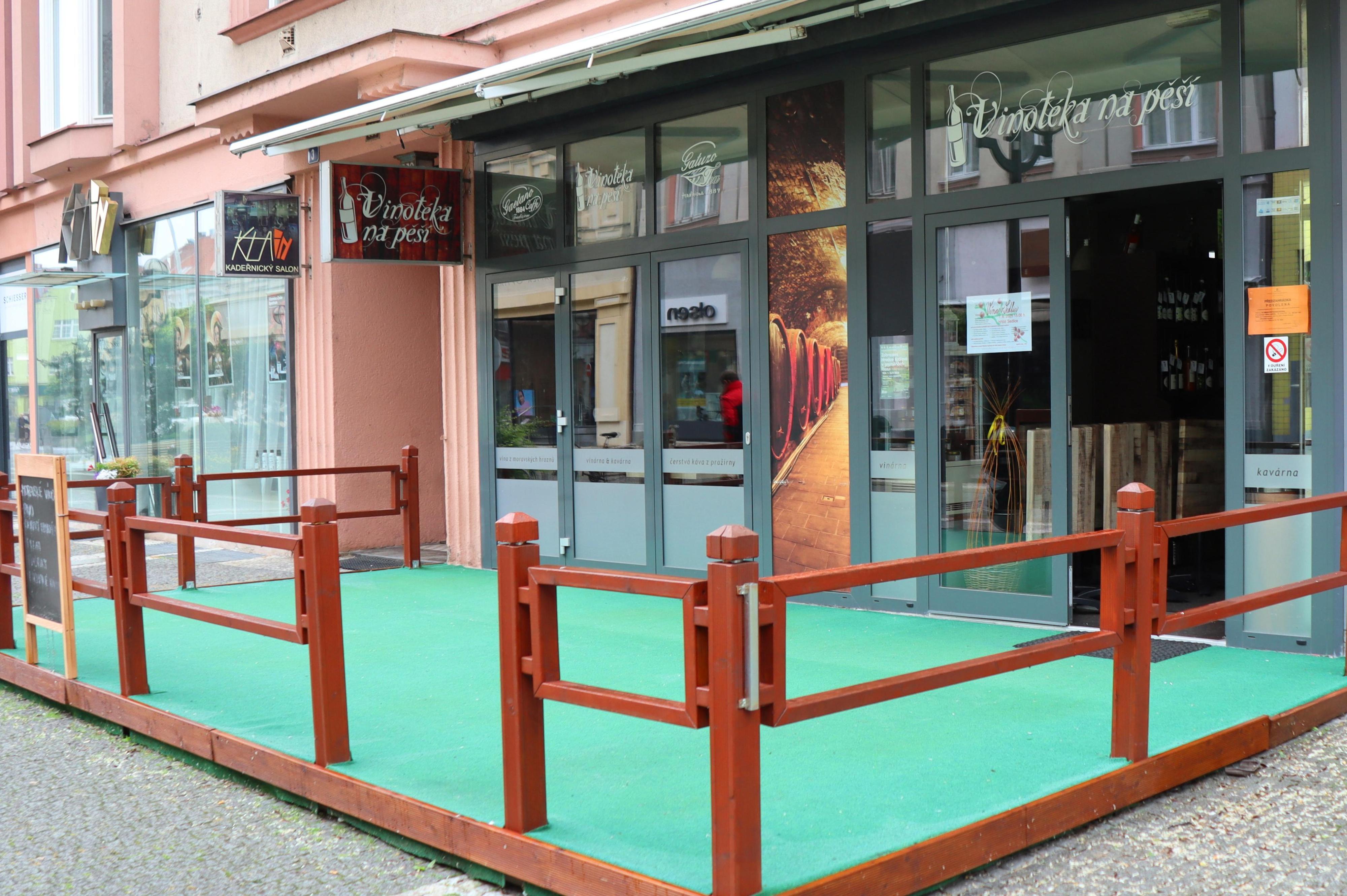 Vinotéka na pěší foto 2