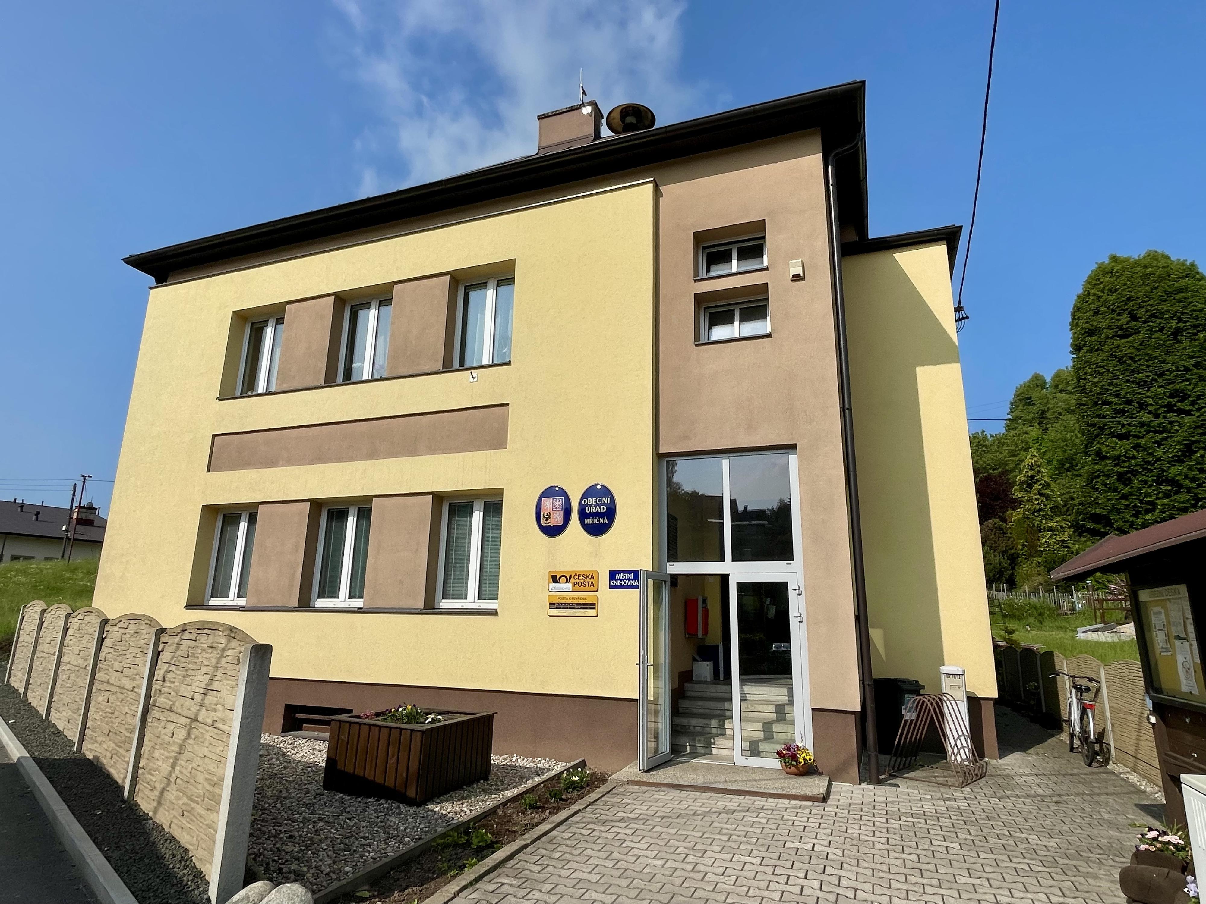 Mříčná - obecní úřad foto 3