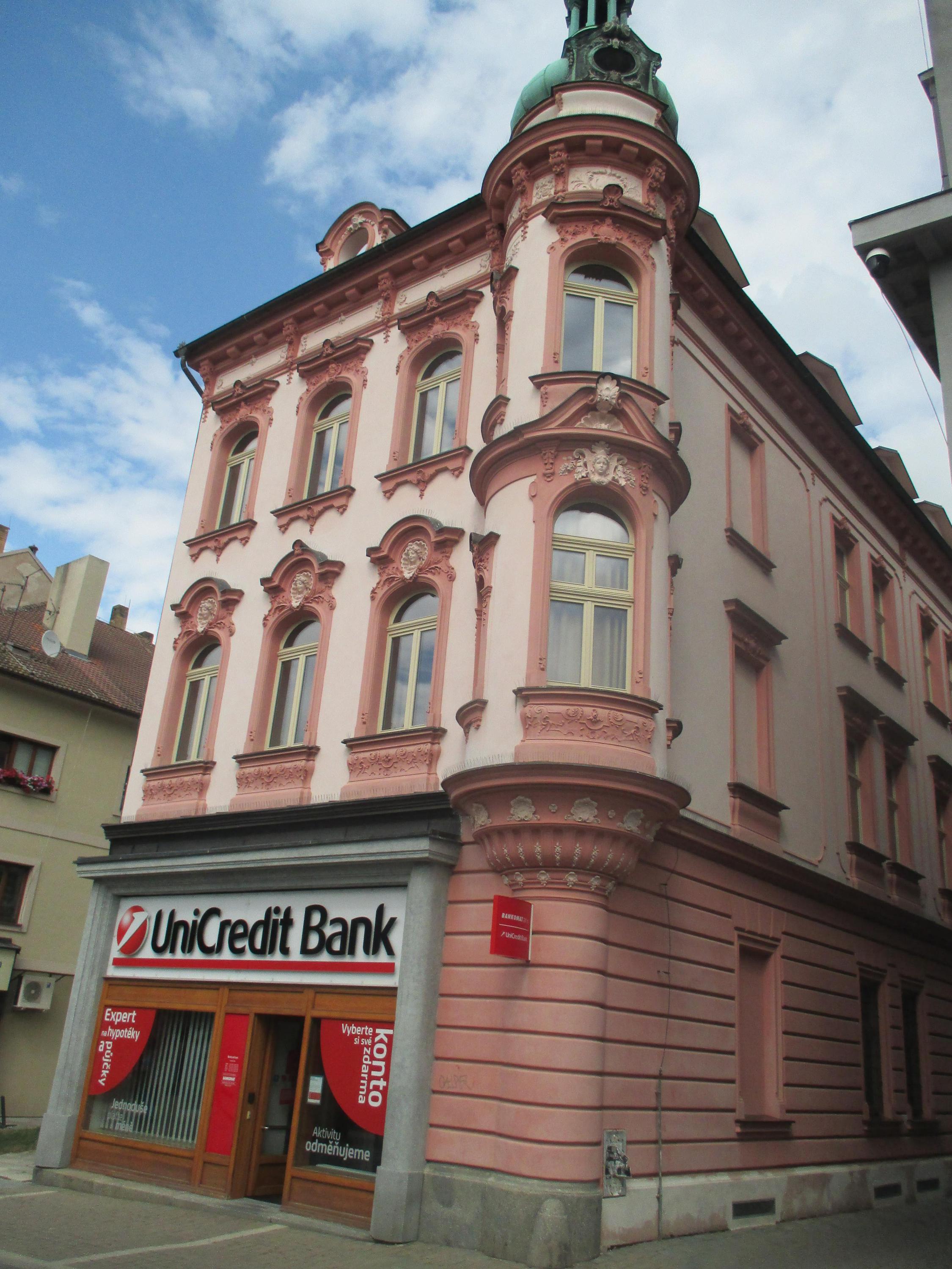 UniCredit Bank Czech Republic and Slovakia, a.s. foto 5