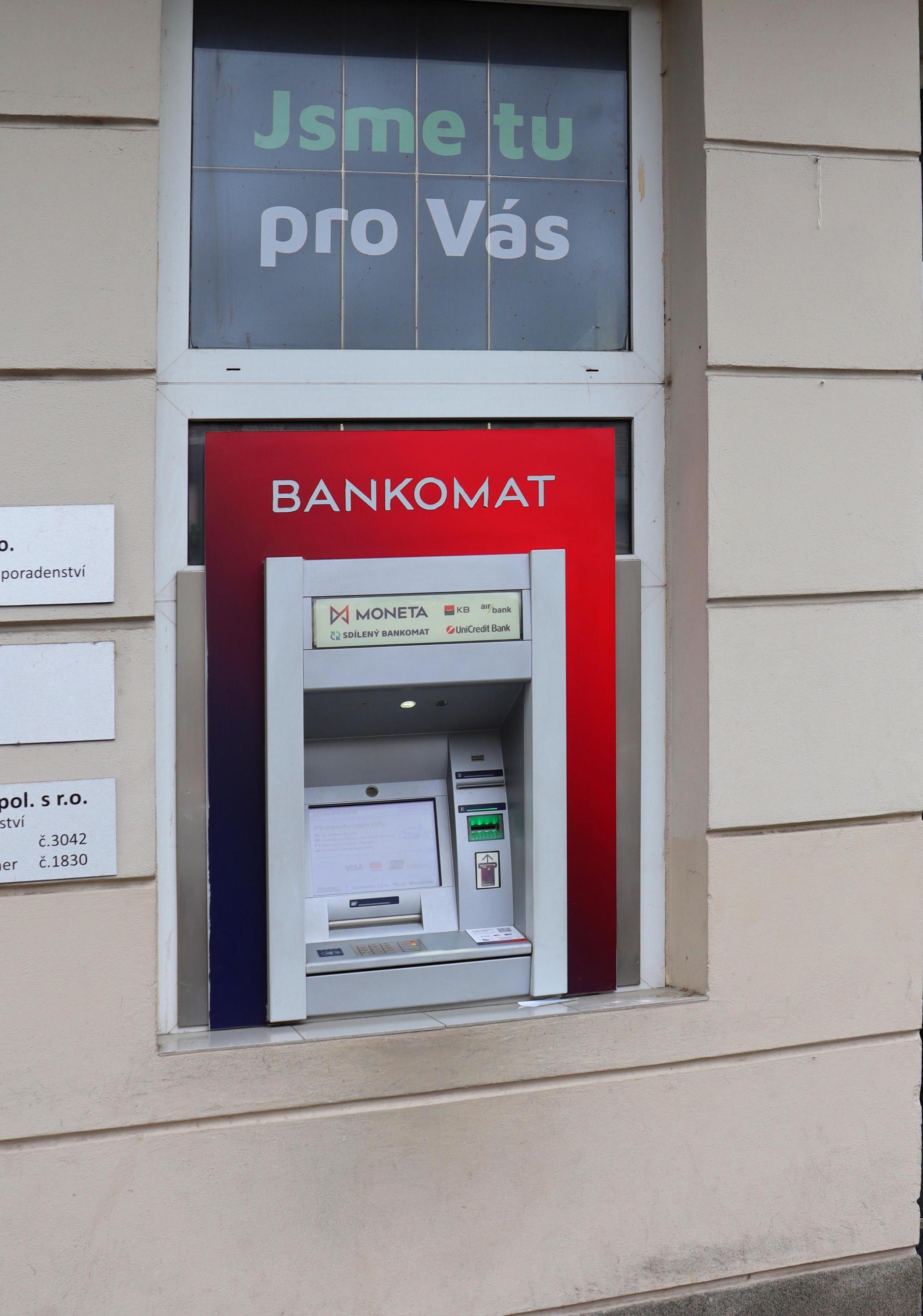 Bankomat MONETA Money Bank foto 2