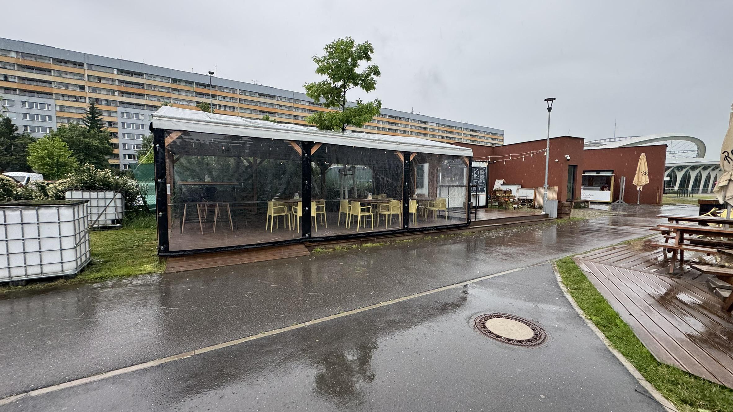 Fontána Střížkov bistro foto 2