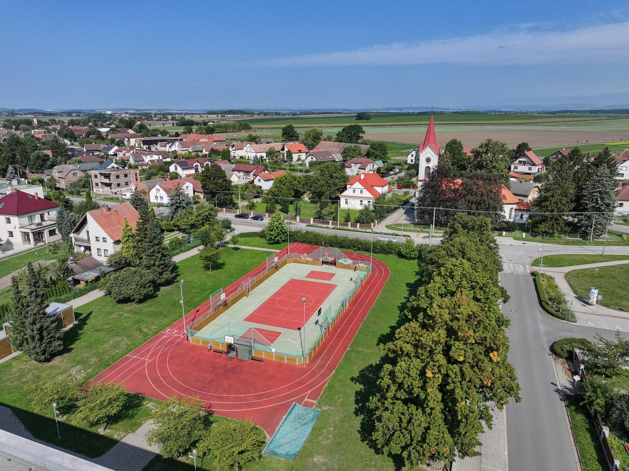 Víceúčelové hřiště Černilov foto 3