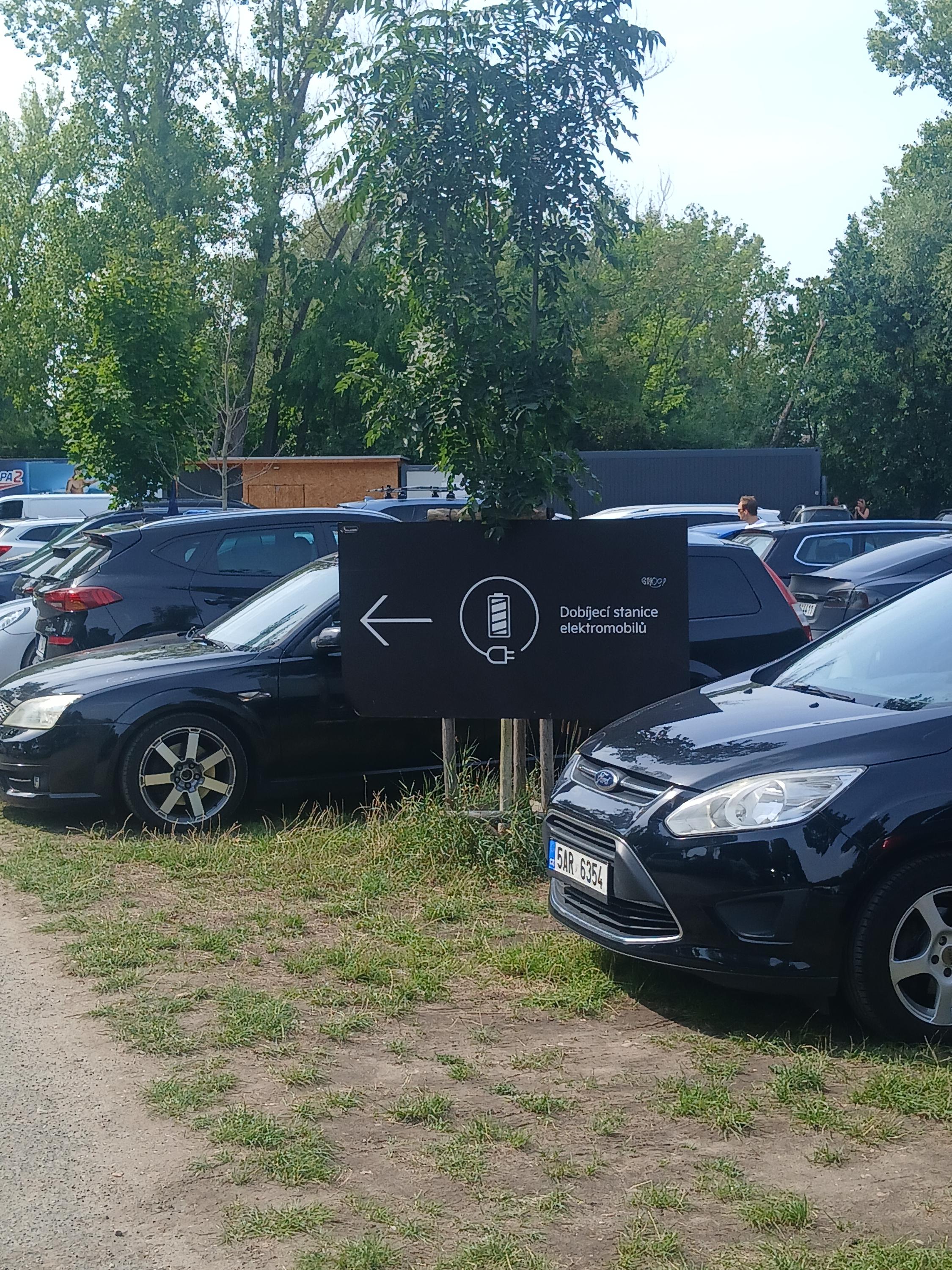 Dobíjecí stanice E.ON foto 6