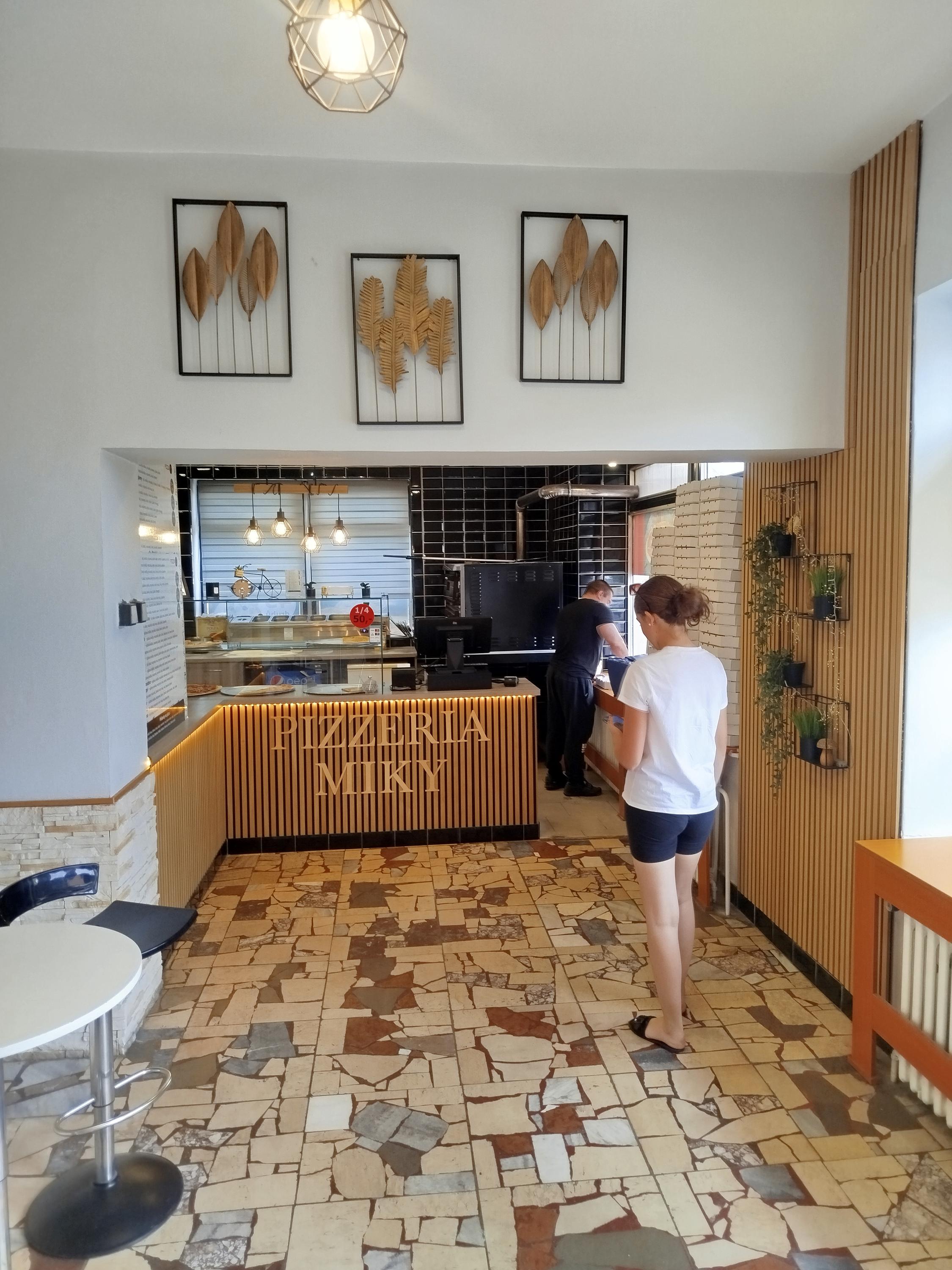 Pizzeria Miky foto 2