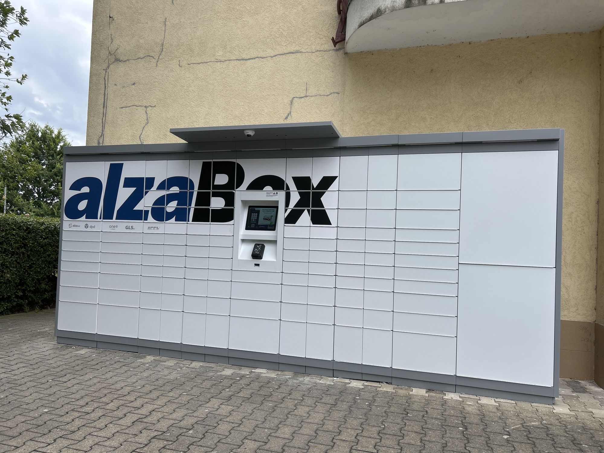 AlzaBox foto 2