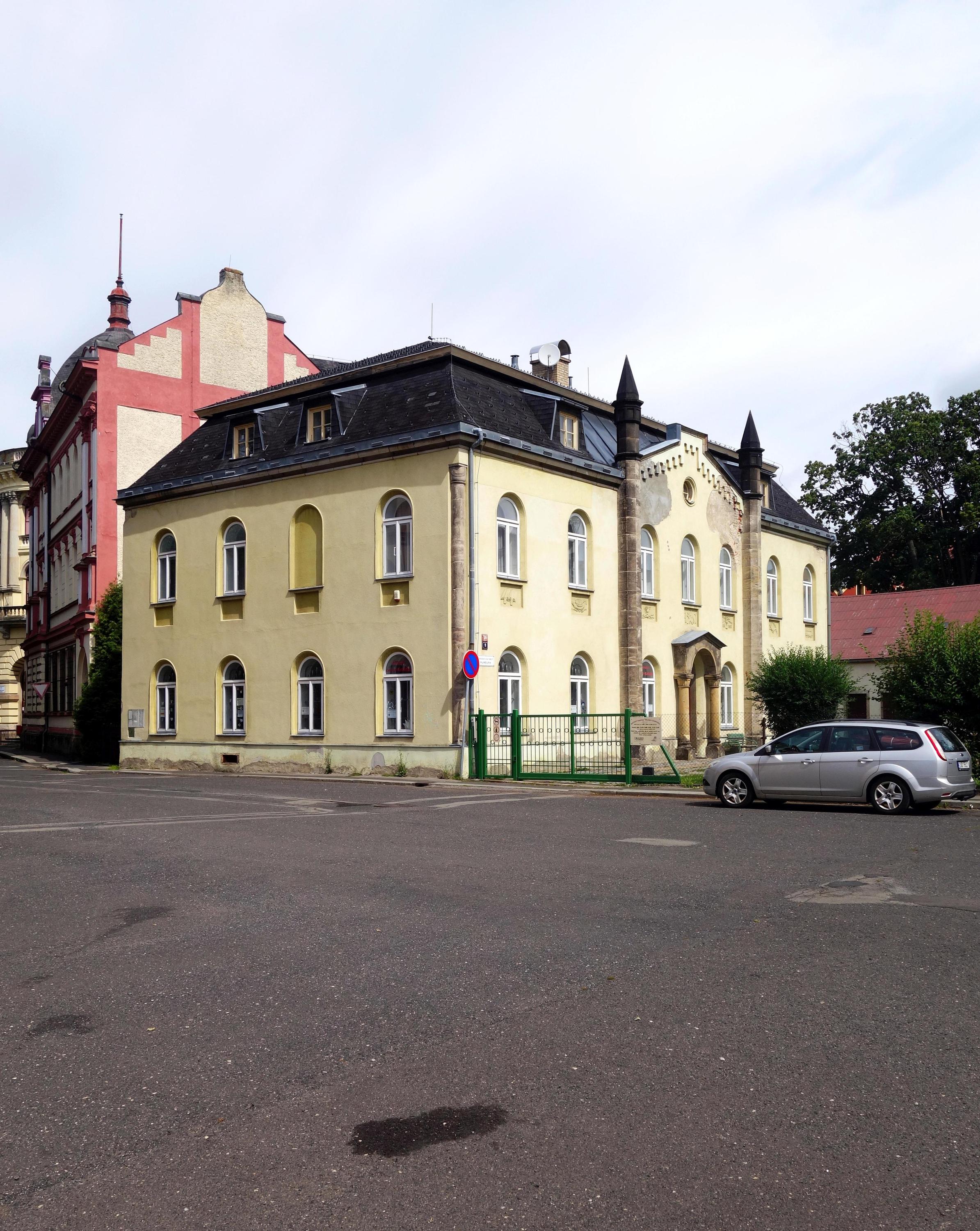 Římskokatolická farnost - děkanství Rumburk foto 2