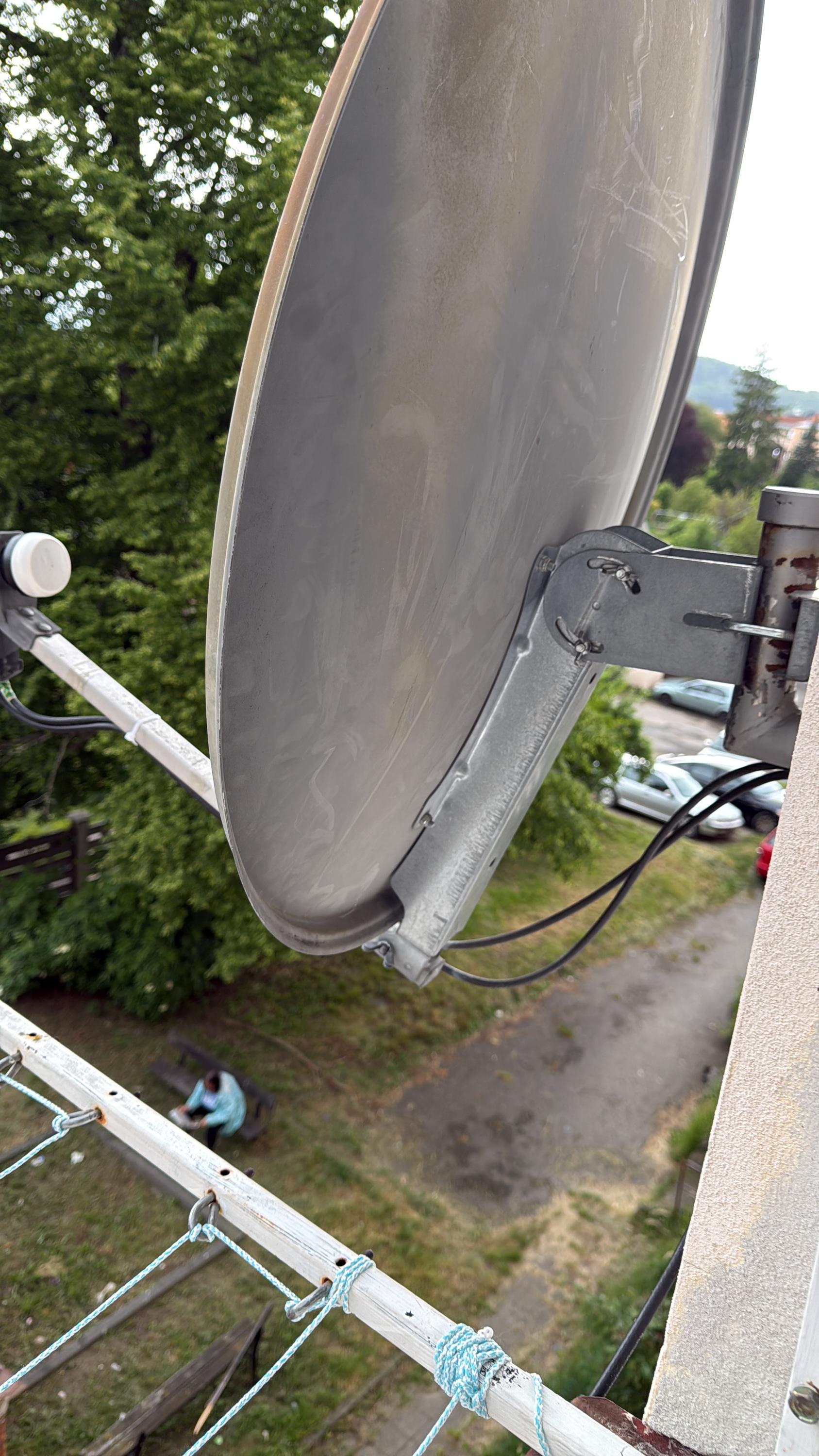 Radek Říha -Televize-digitální antény -sat-servis foto 2