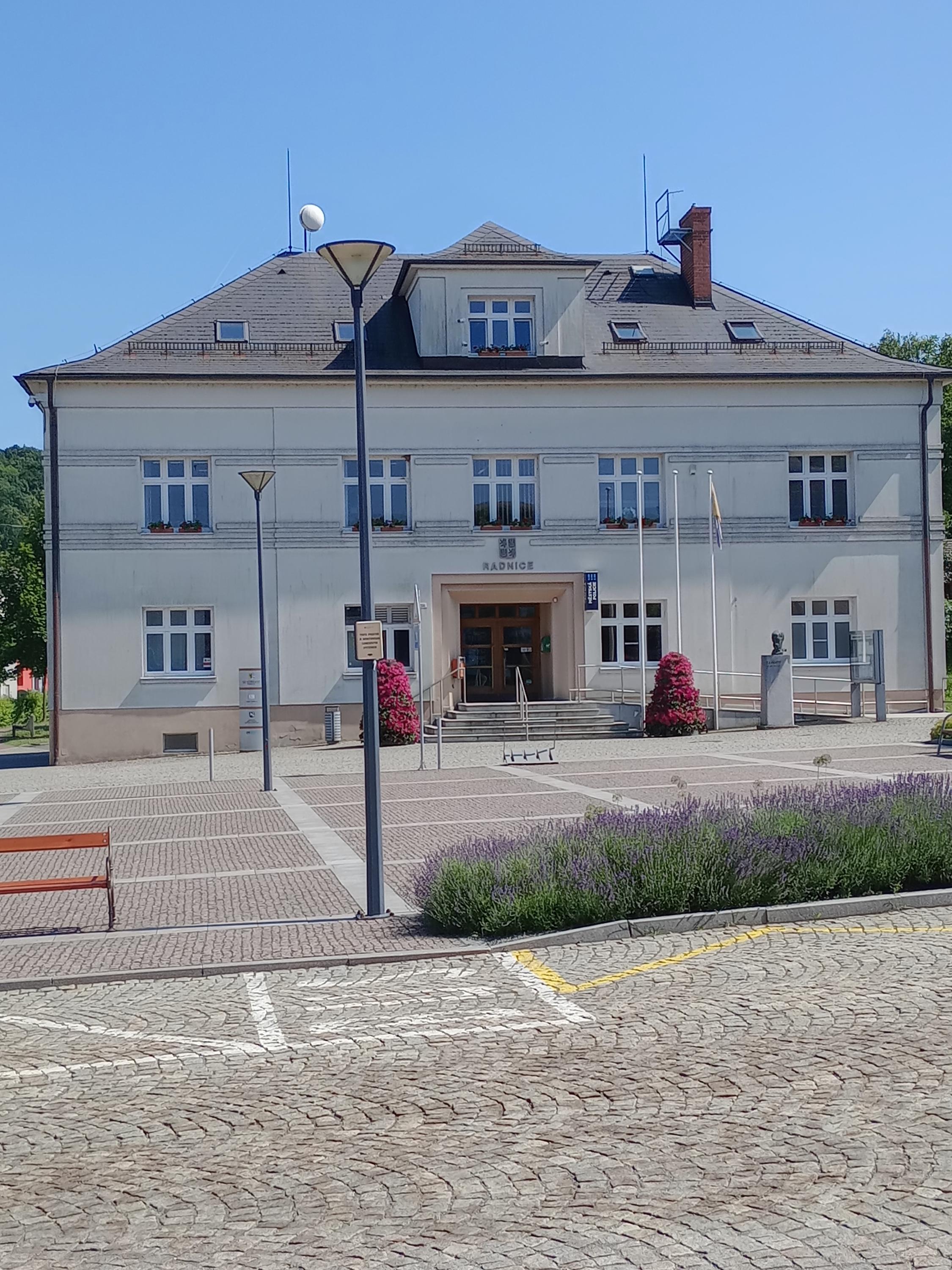 Úřad městského obvodu Ostrava - Petřkovice foto 3