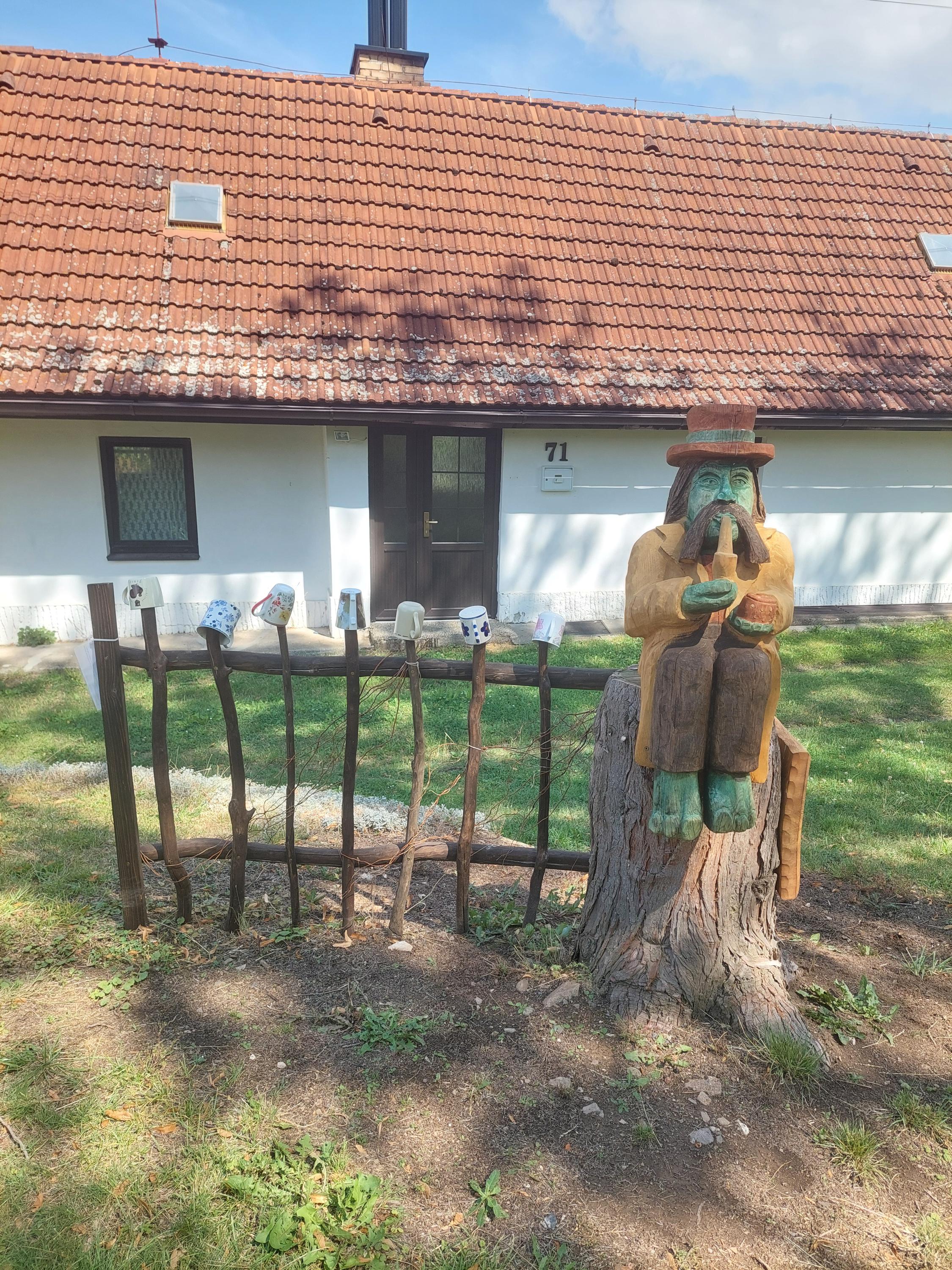 Křešín - obecní úřad foto 6