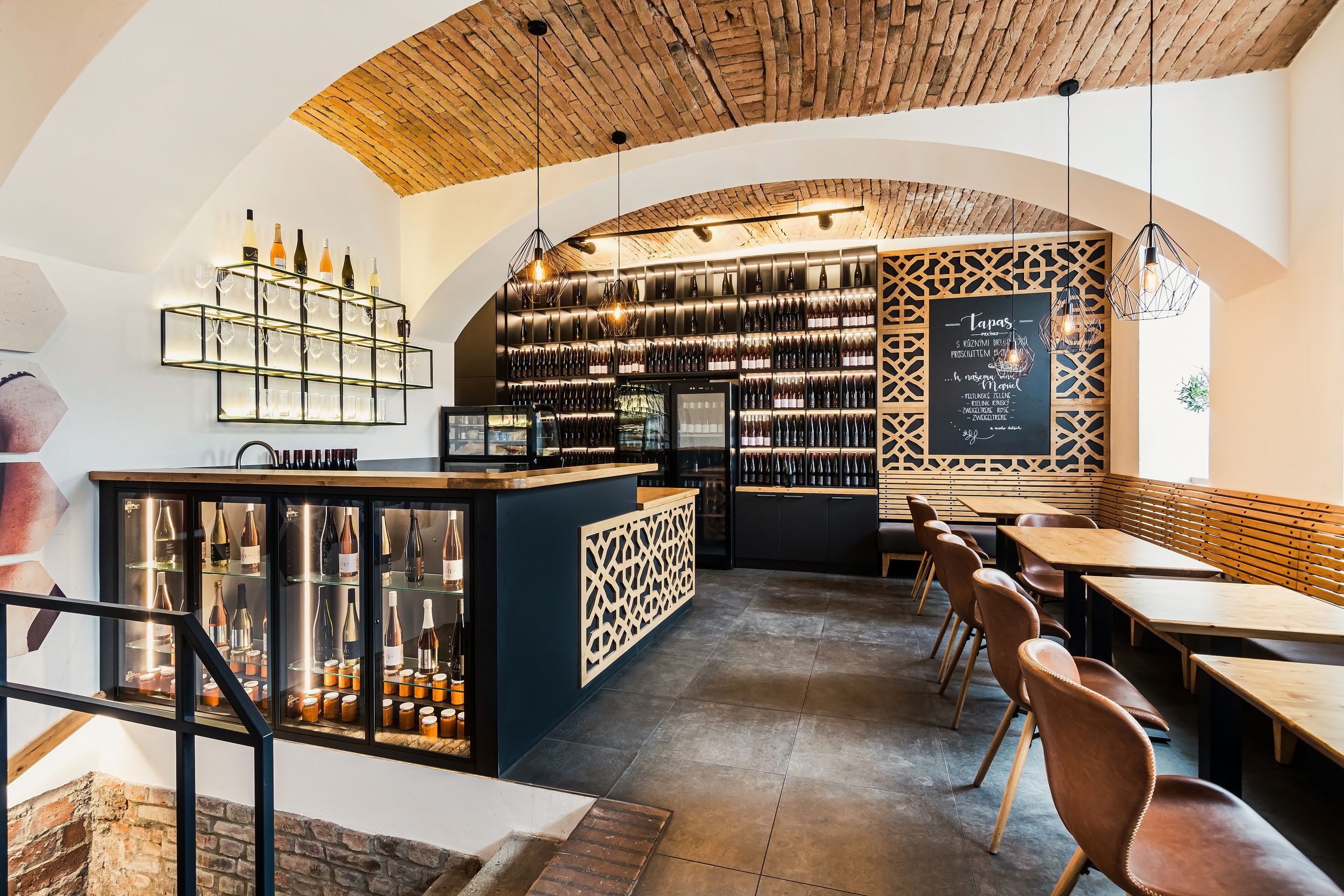 Vinotéka v hotelu Mariel