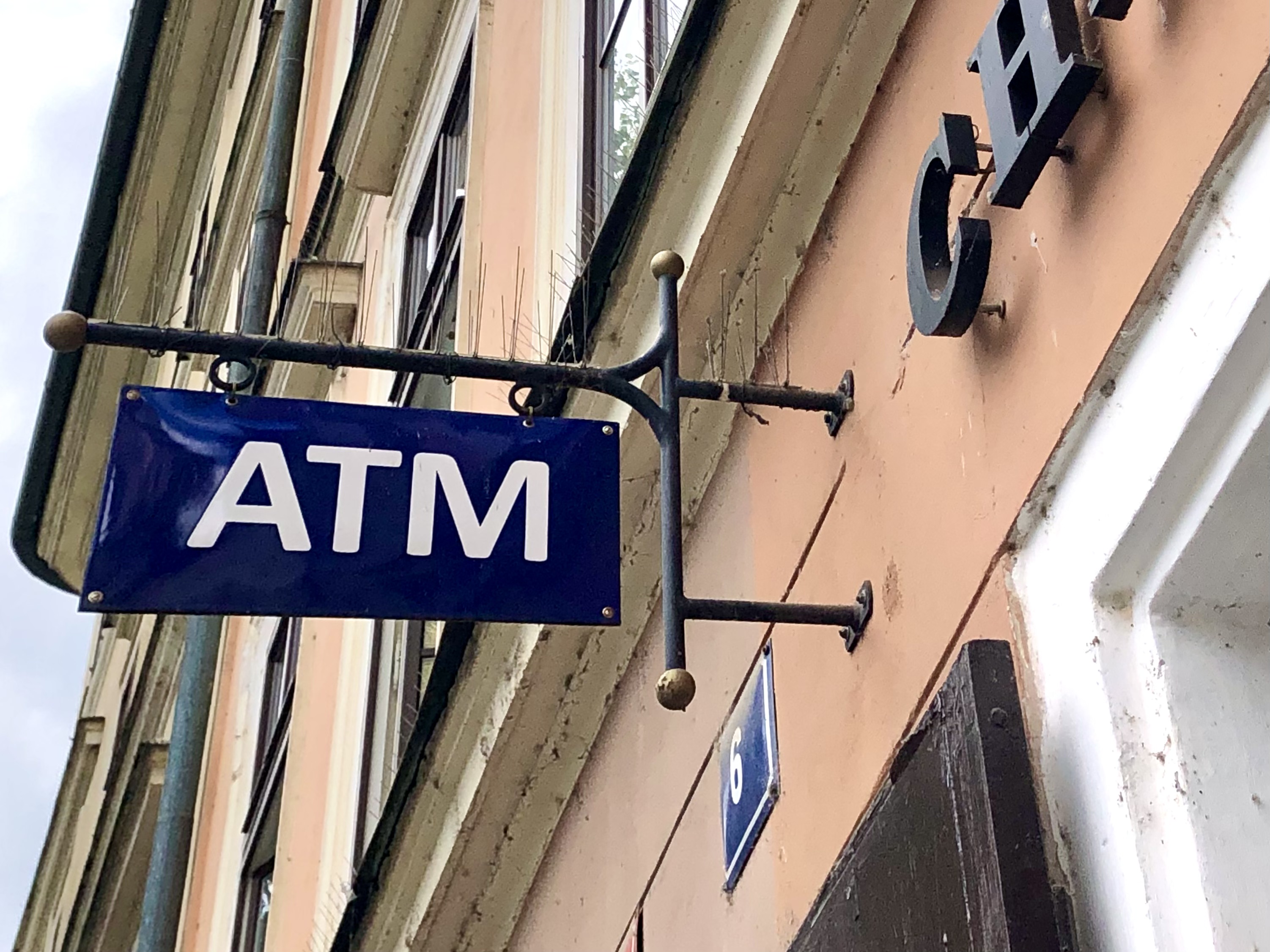 Bankomat Travelex ČR foto 3