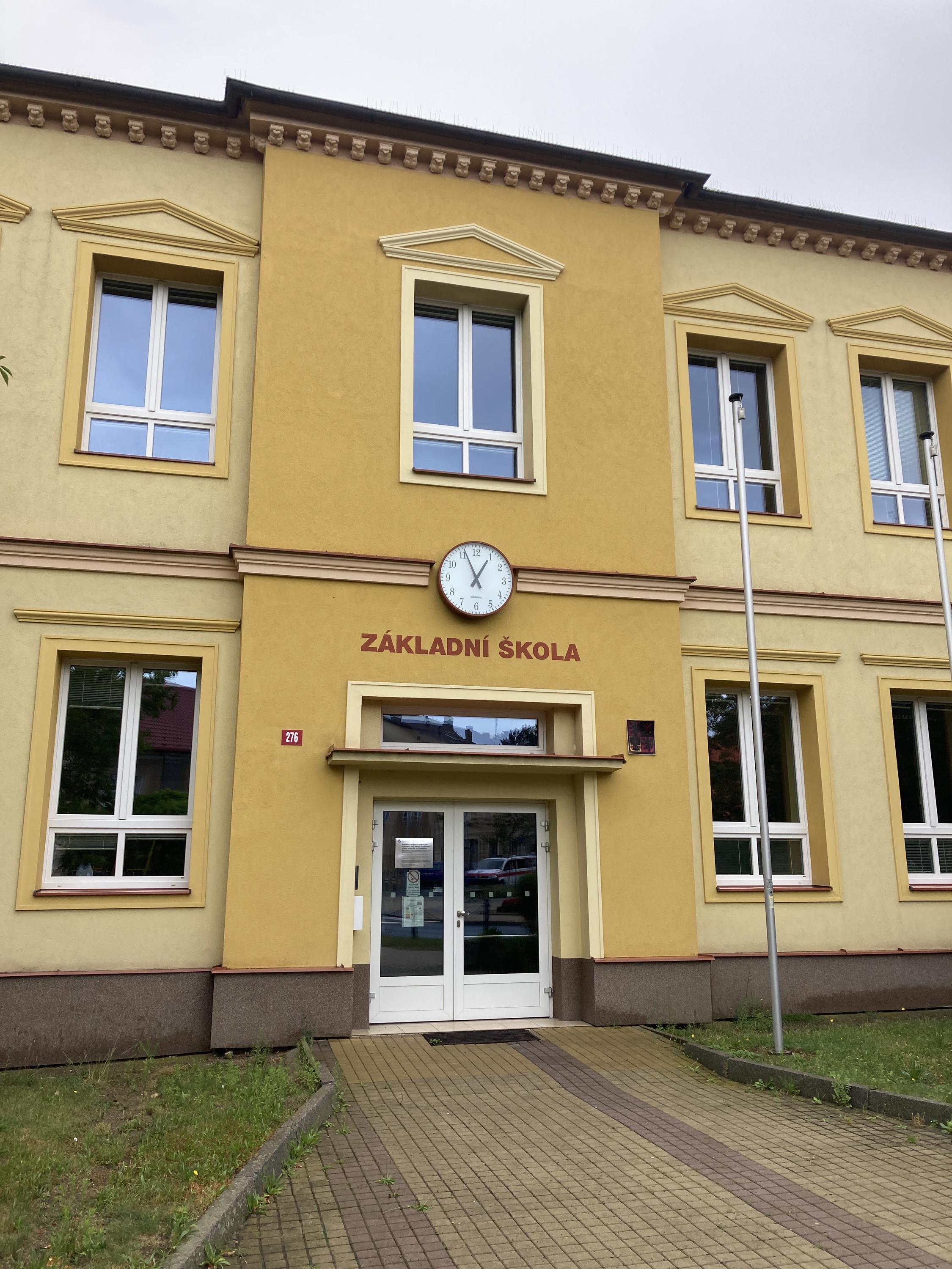 ZŠ Podbořany, Husova foto 5