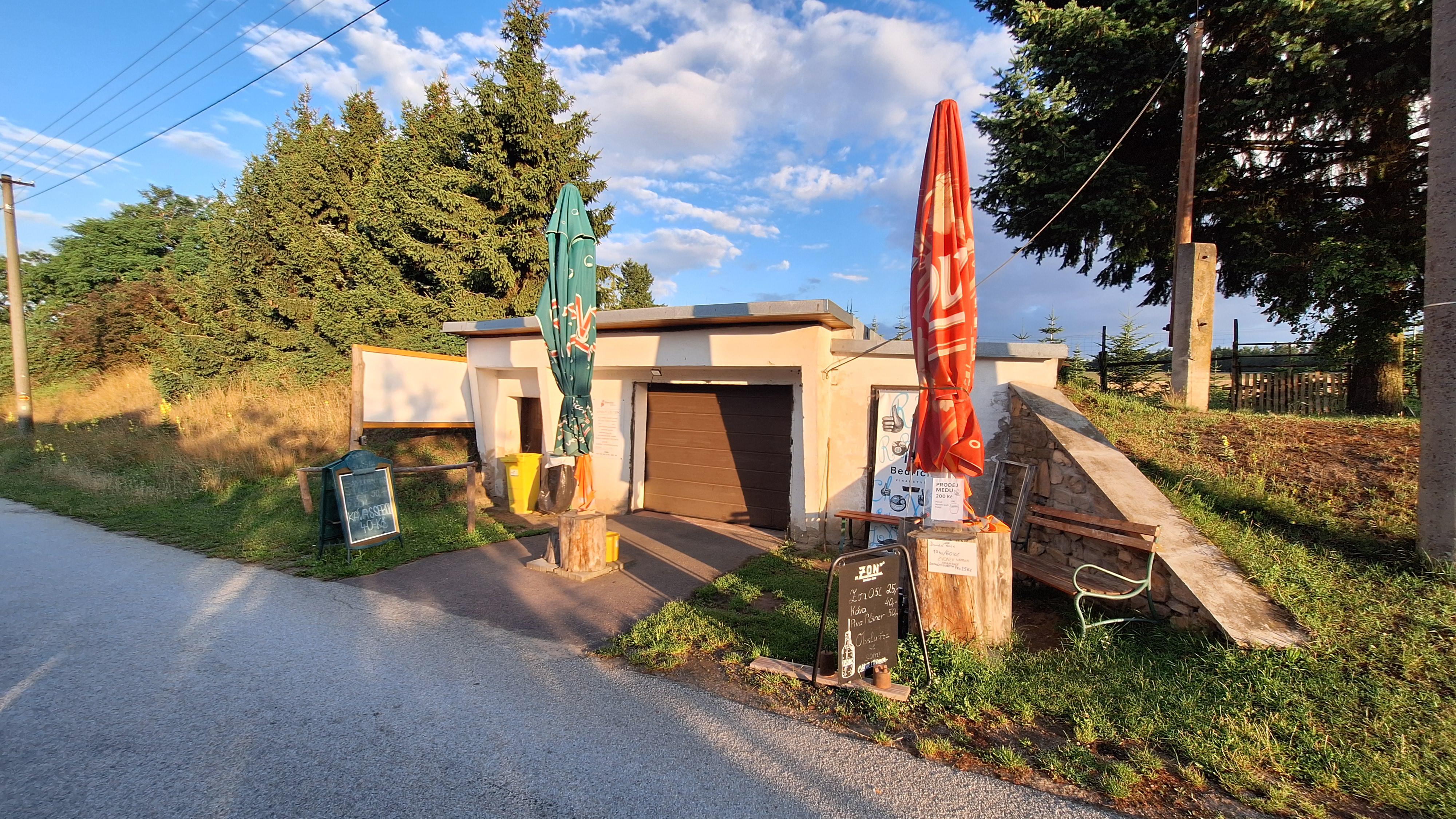 Samoobslužný stánek