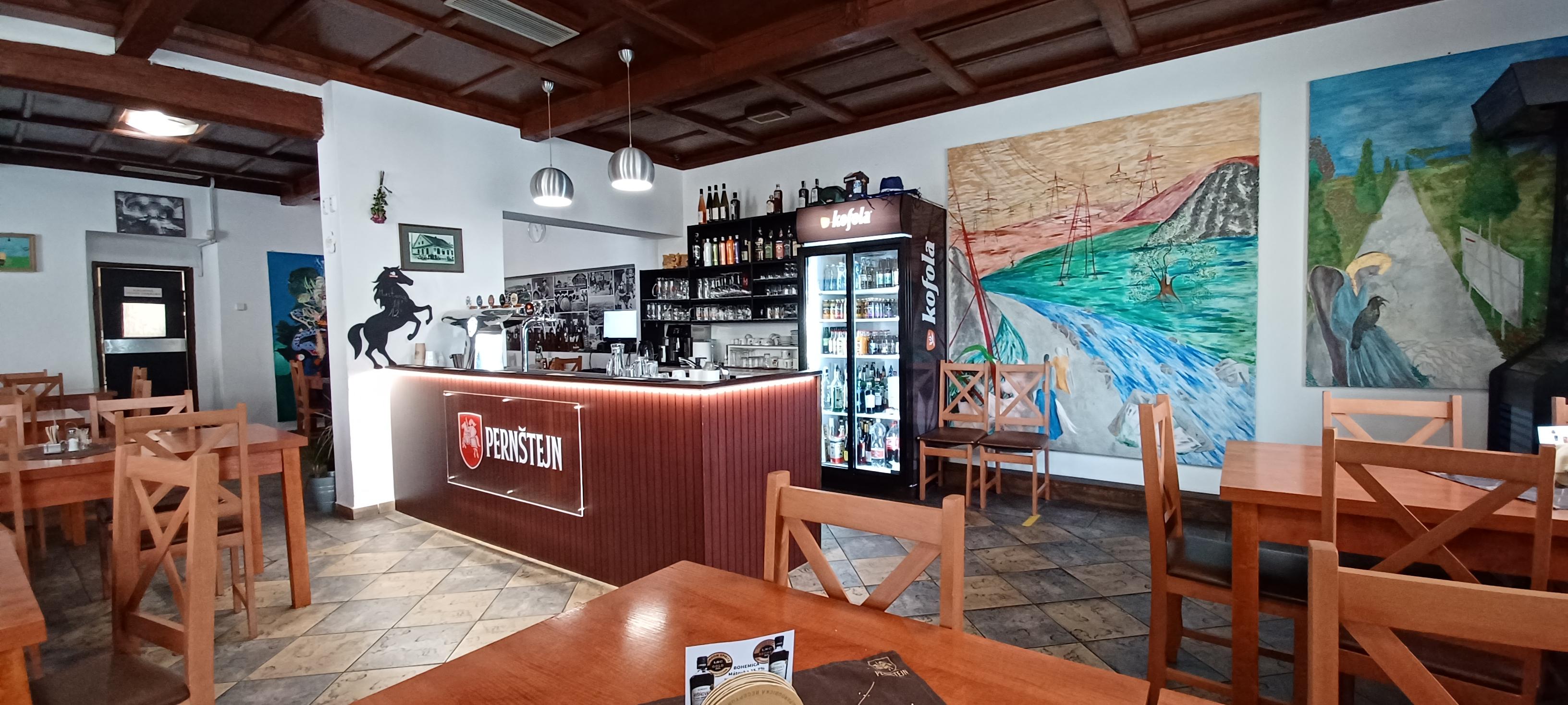 Restaurace na růžku foto 6