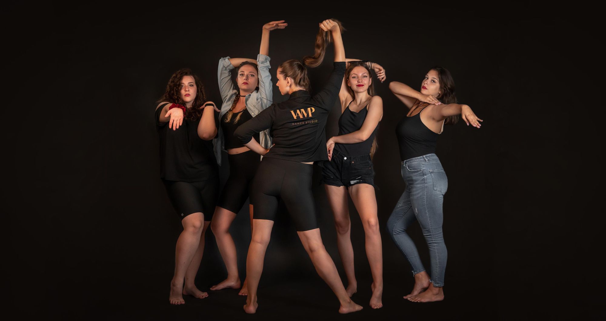 VAMP Dance Studio foto 2