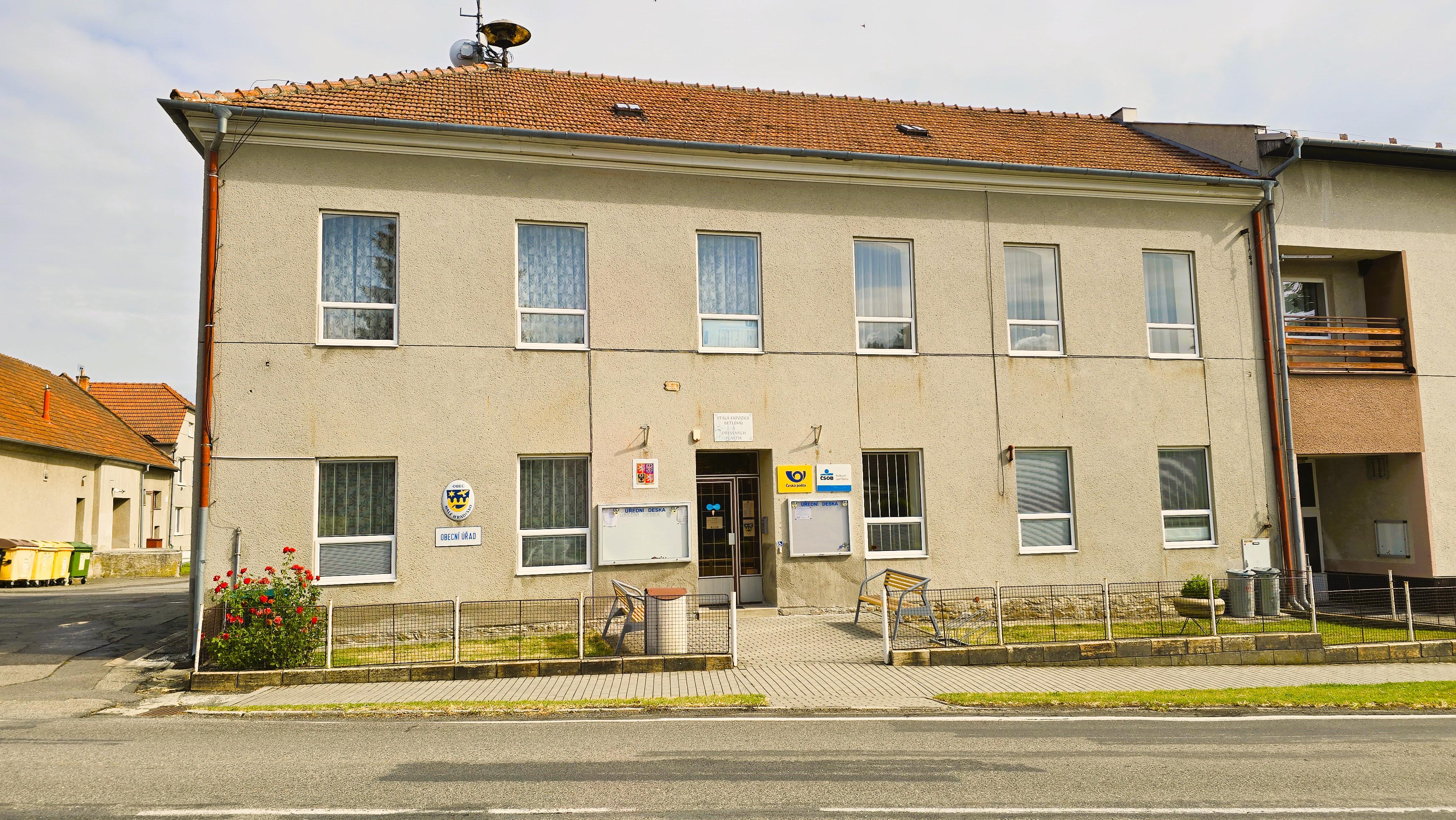 Malé Hradisko - obecní úřad foto 6