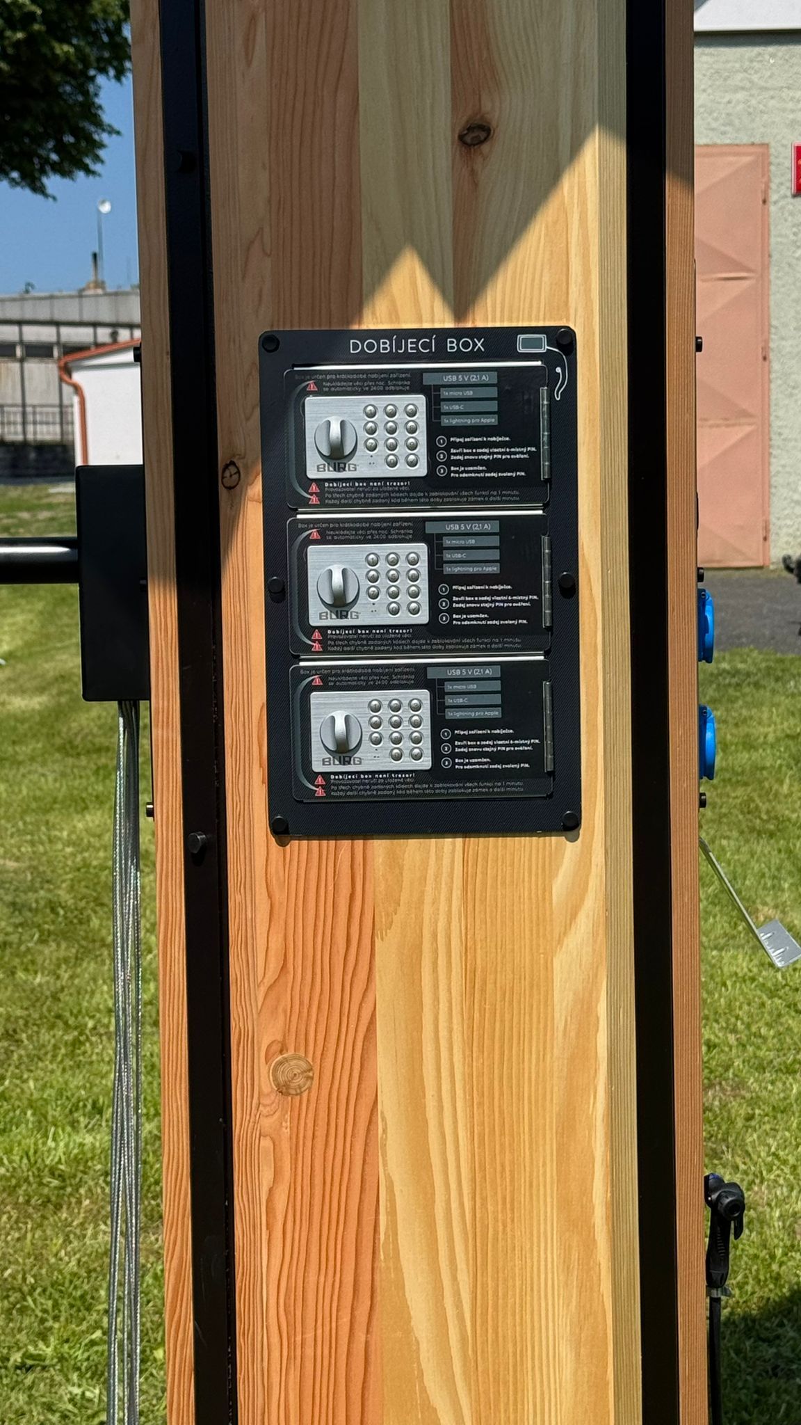 Multifunkční dobíjecí stanice Velký Malahov foto 4