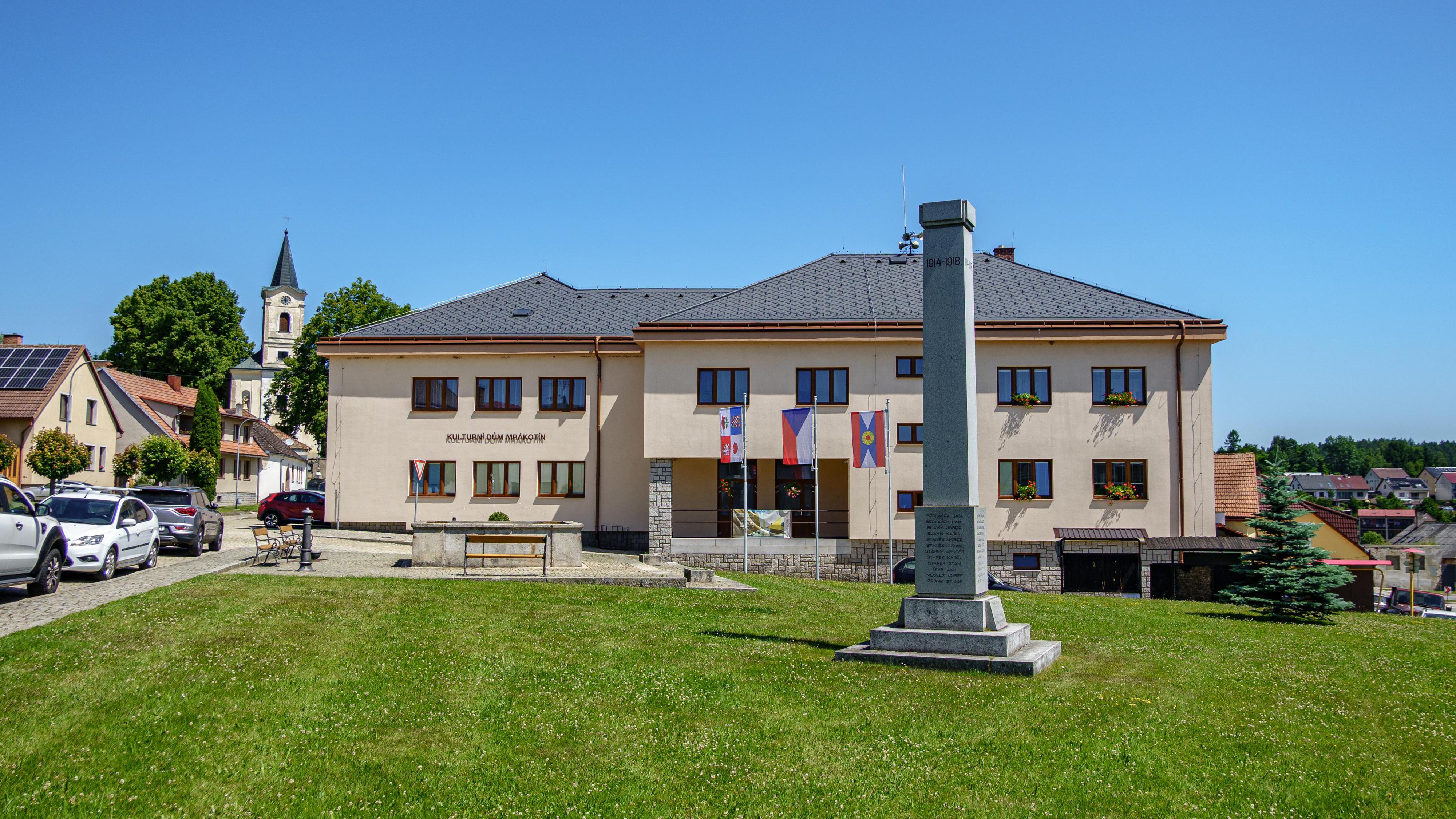 Mrákotín - úřad městyse foto 2