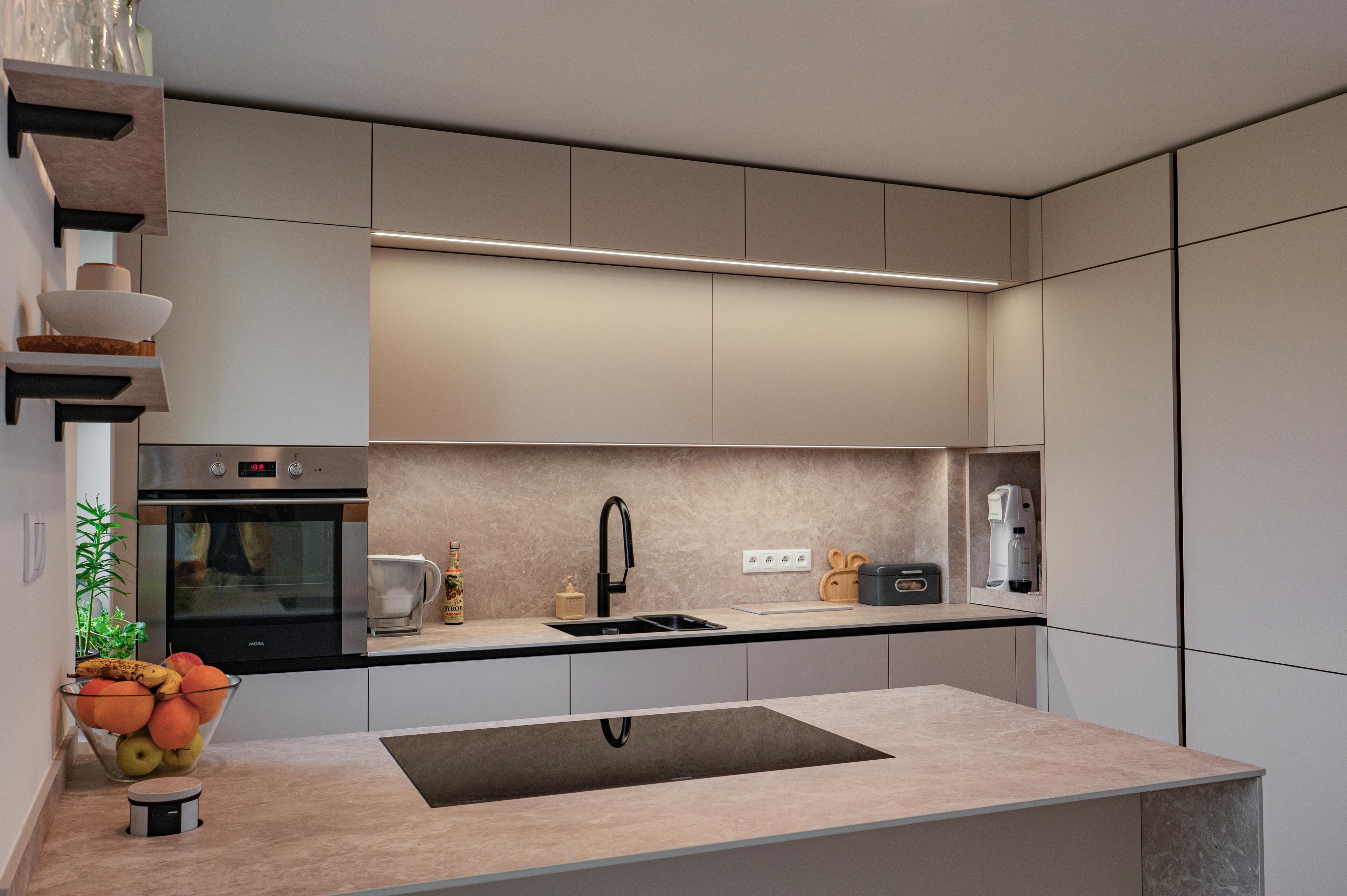 Jožky nábytek – Vlastimil Střítežský