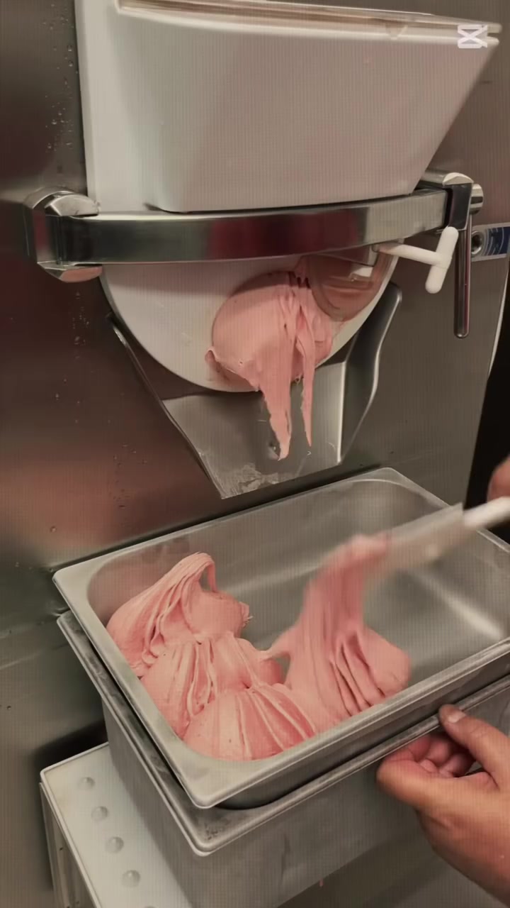 Gelateria & Caffetteria Beethoven foto 2 (náhled videa)