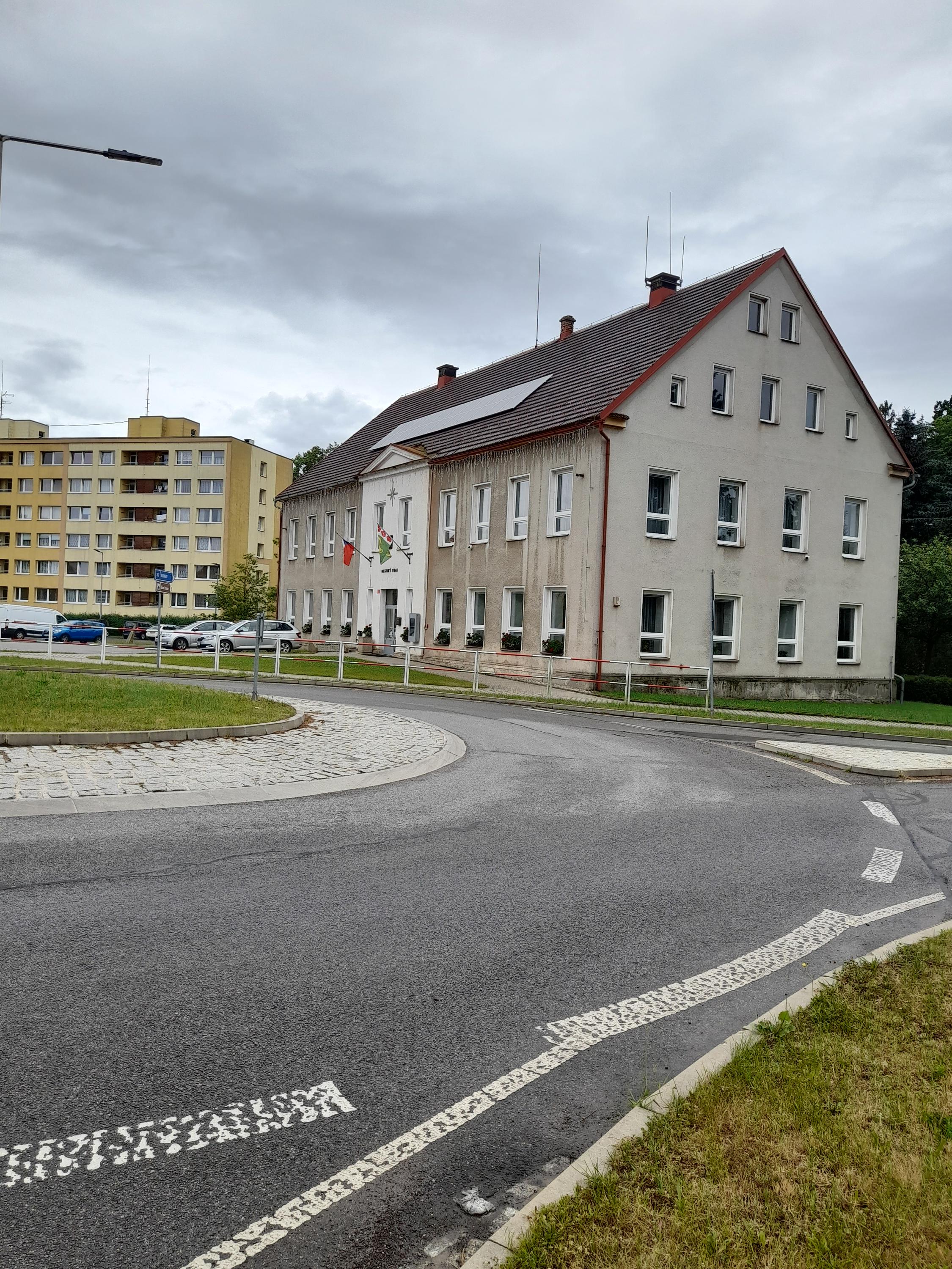 Meziměstí - městský úřad foto 2