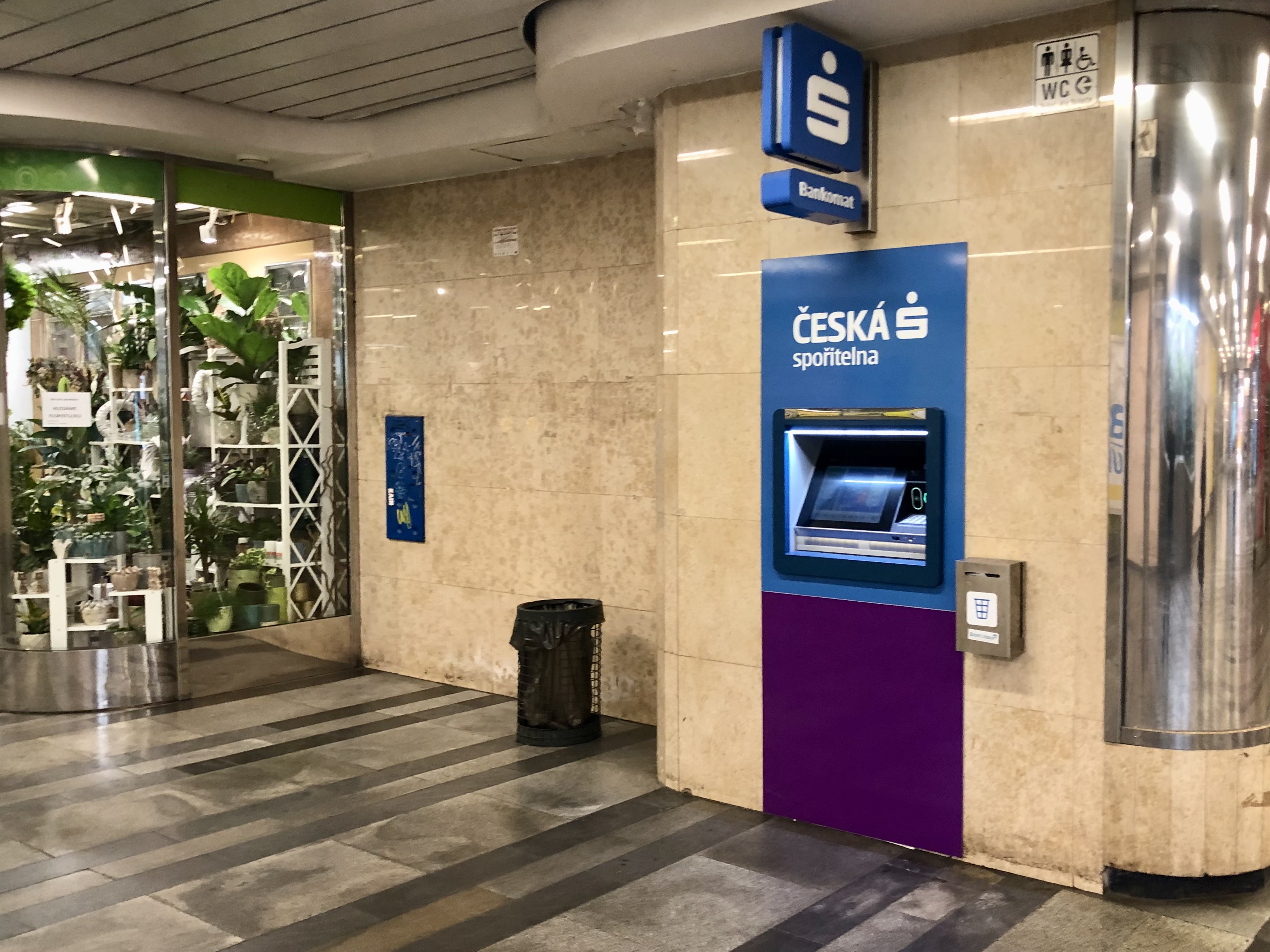 Bankomat České spořitelny foto 4