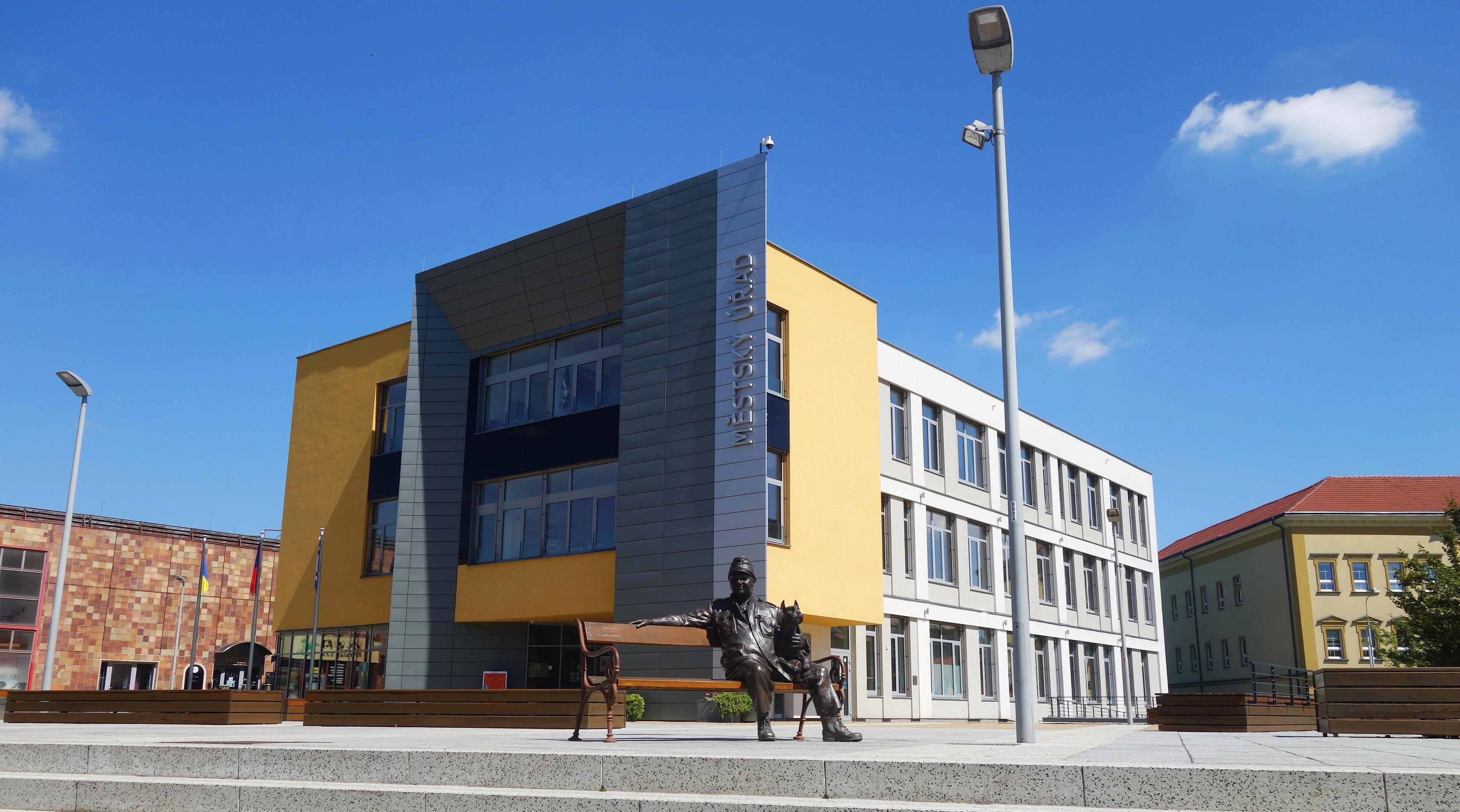 Kralupy nad Vltavou - městský úřad foto 5