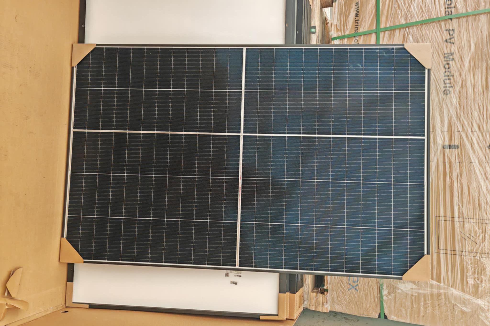 Fotovoltaický panel 395Wp TRINA mono black