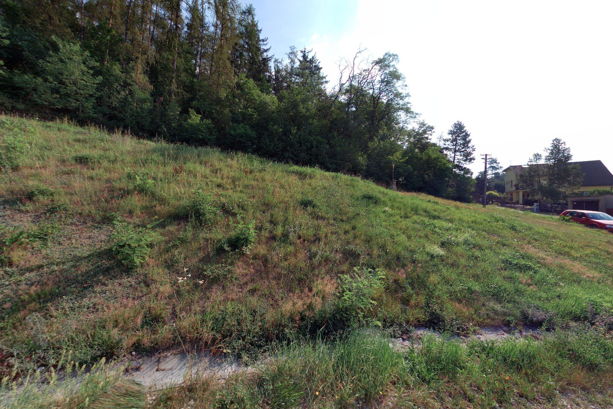 Multifunkční dobíjecí stanice SPOT