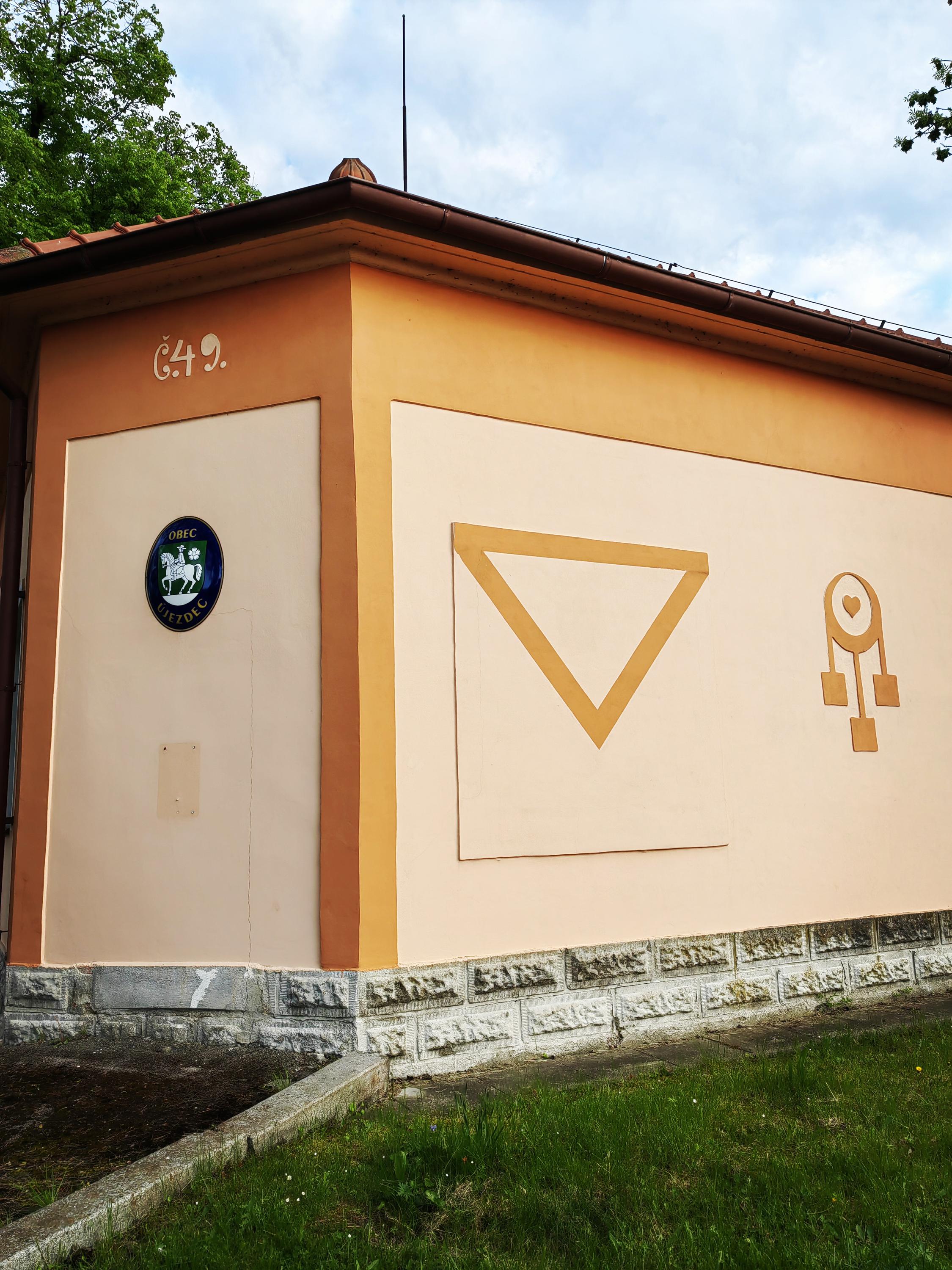 Újezdec - obecní úřad foto 6