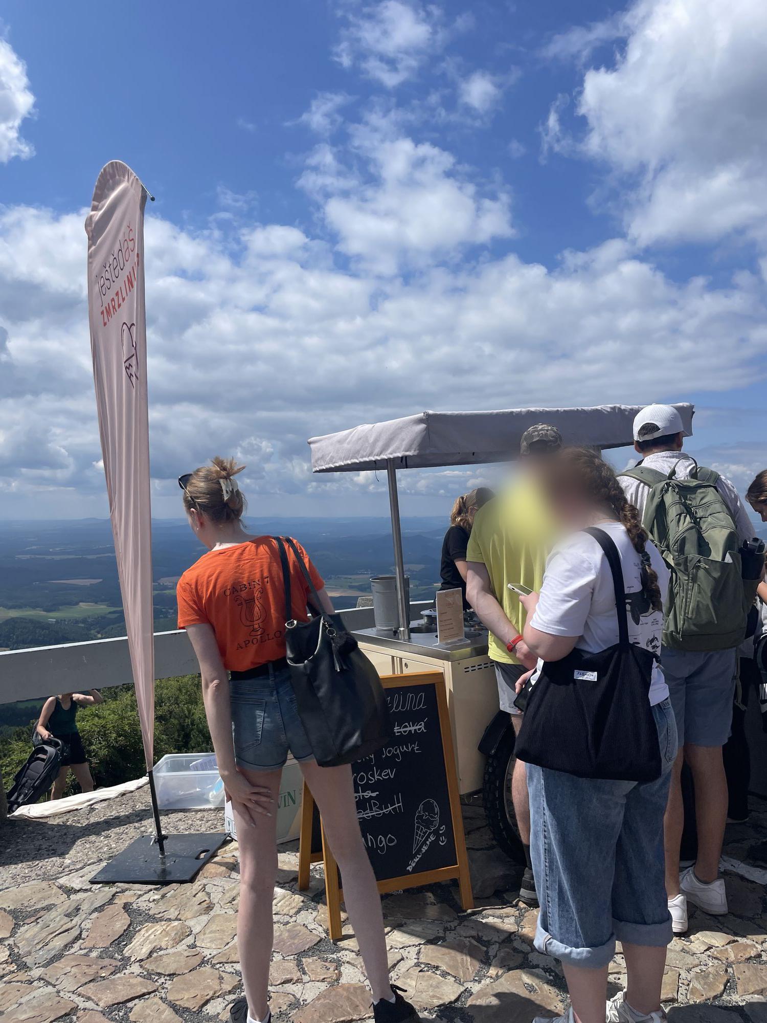 ještědáš zmrzlinu? foto 2