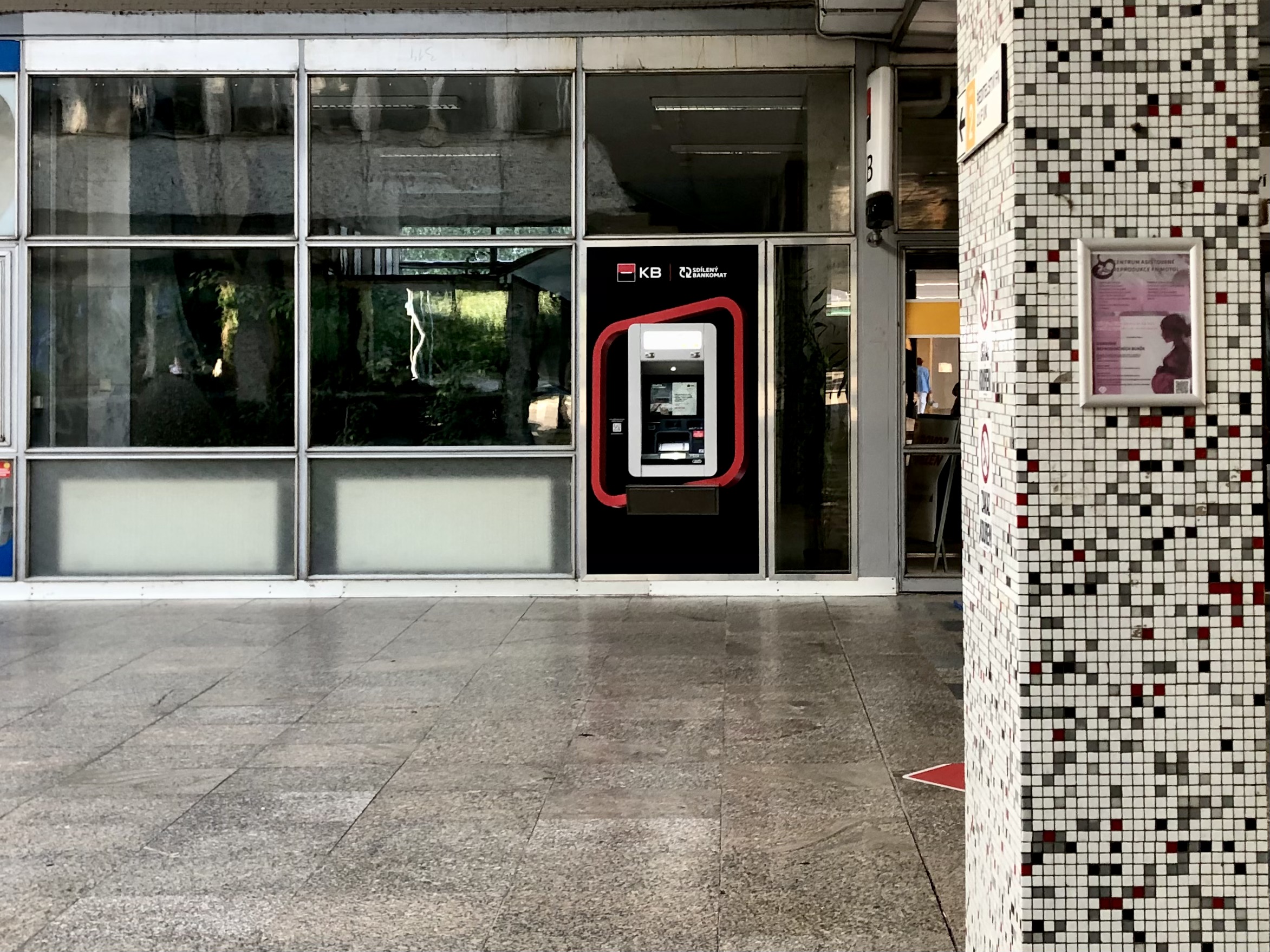 Bankomat Komerční banky foto 3