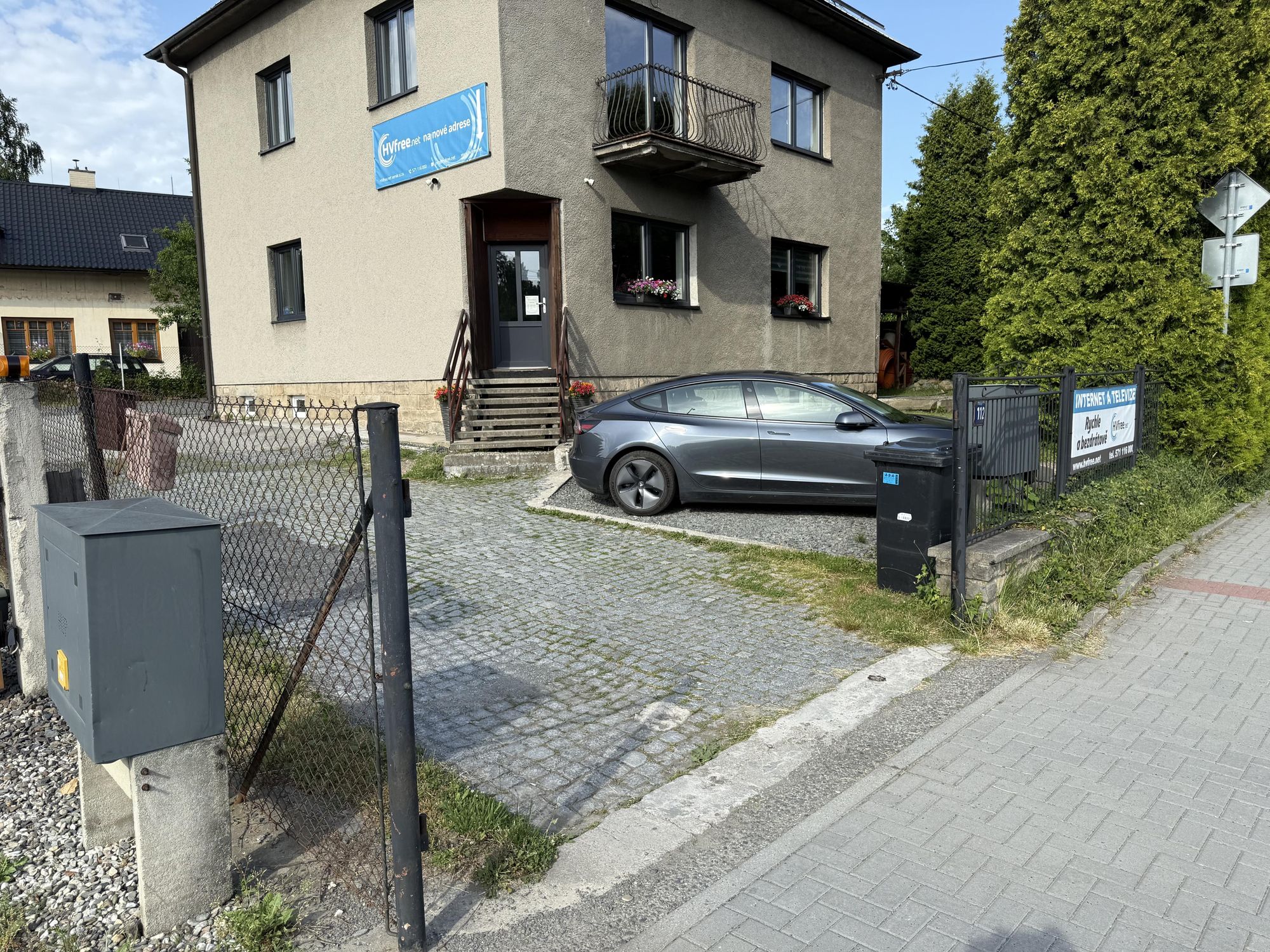 Nabíjecí stanice pro elektromobily (AC) foto 4