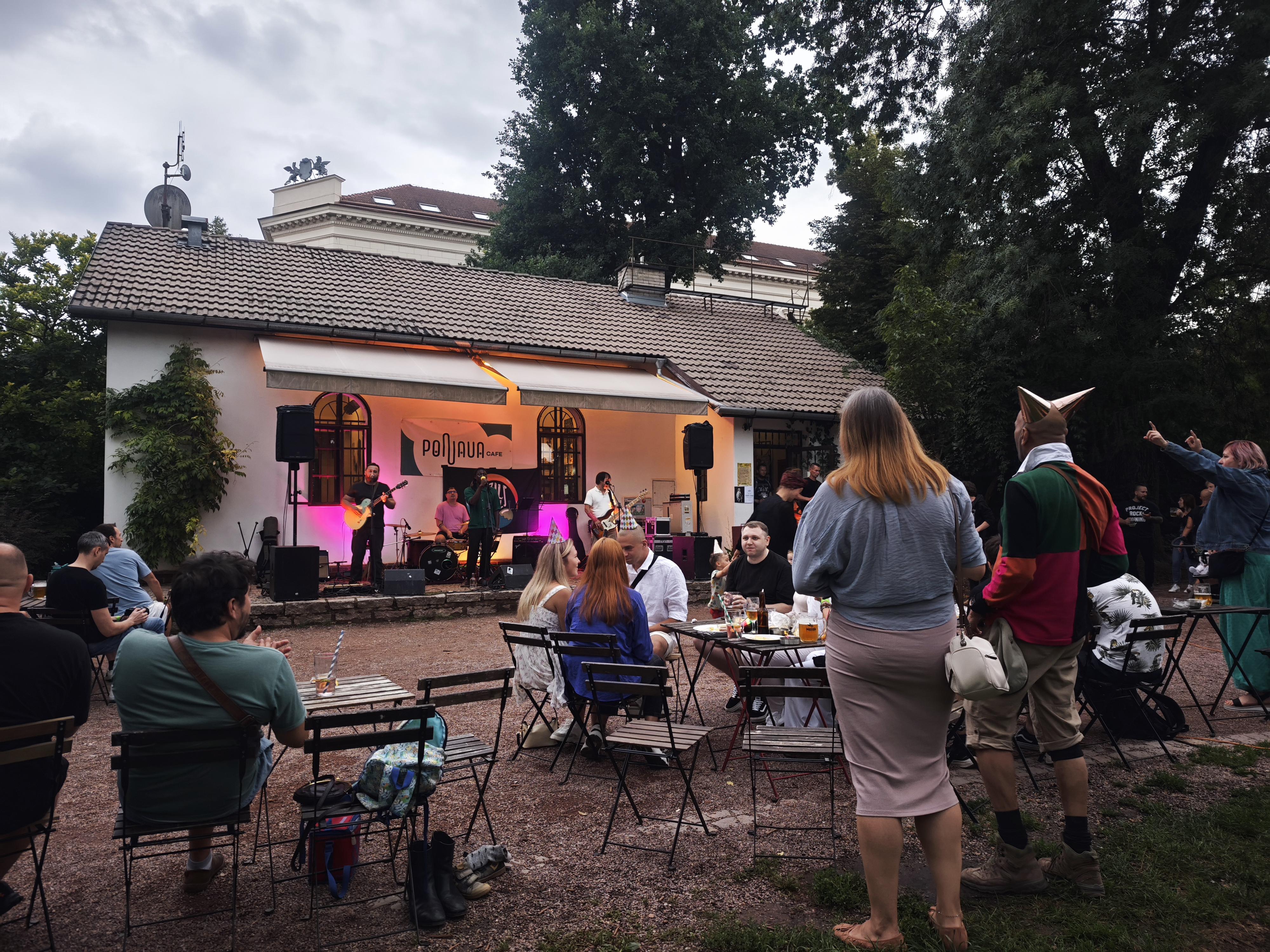 PONAVA.CAFE foto 4