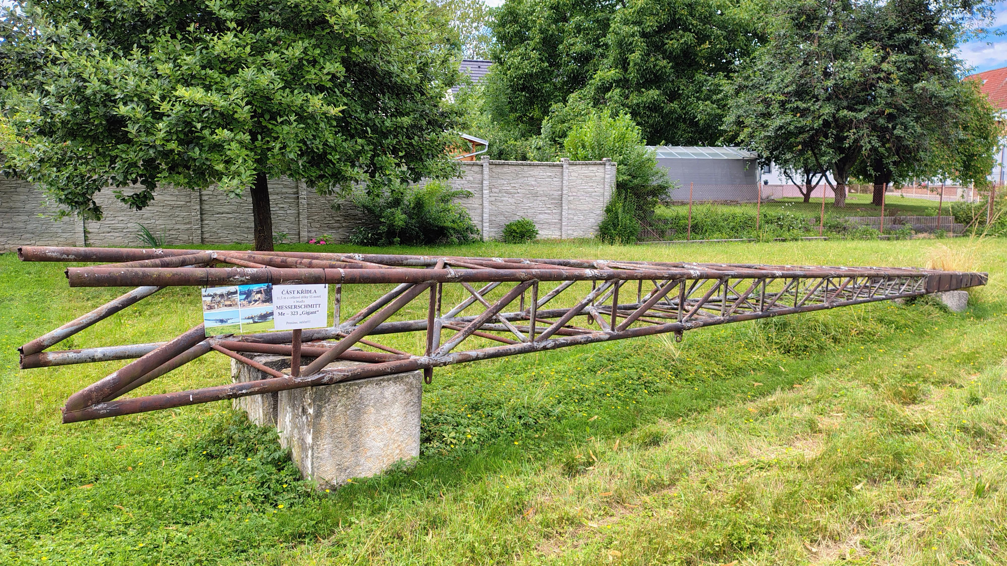 Východočeský letecký archiv foto 4