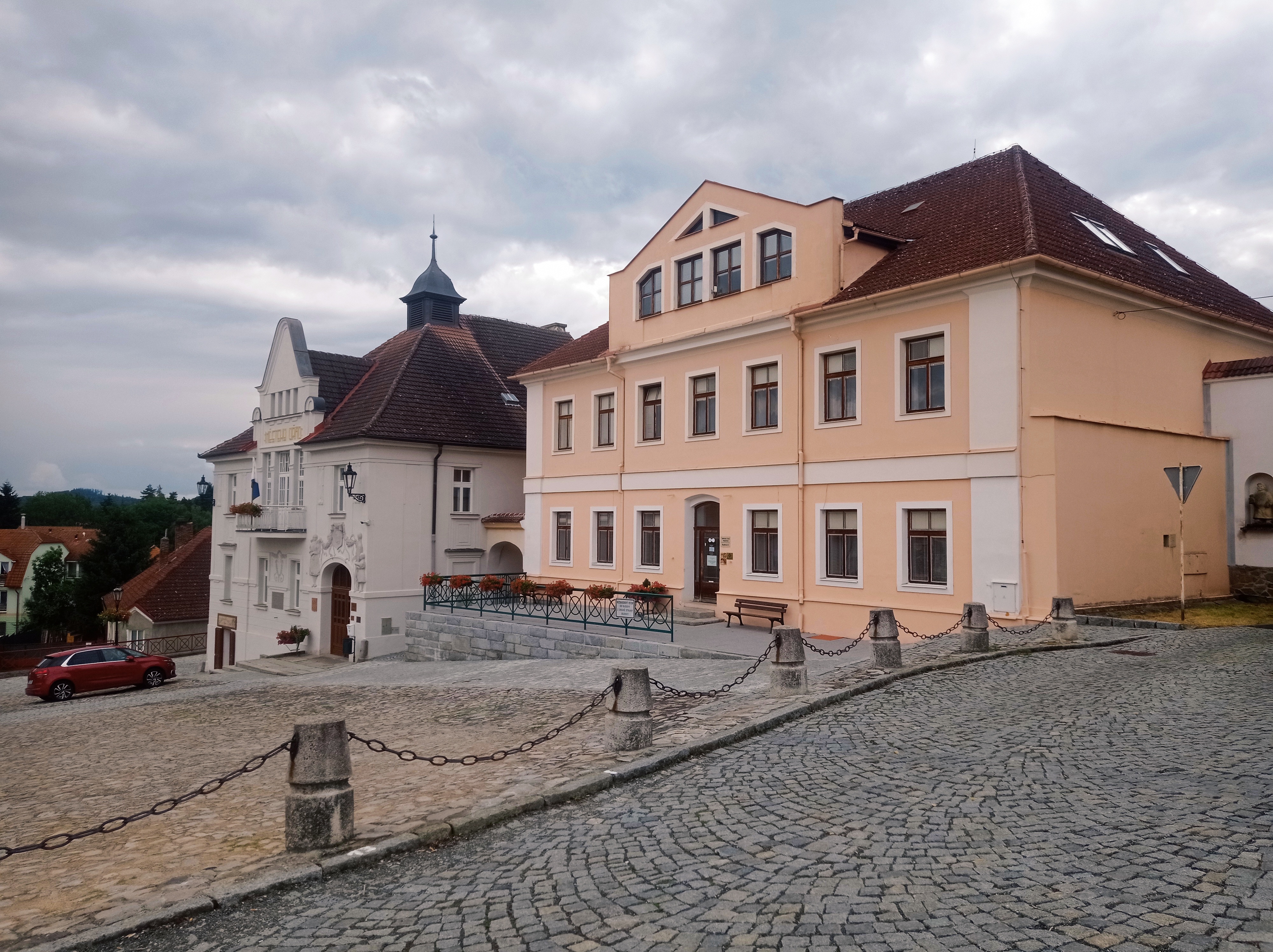Nepomuk - městský úřad foto 3