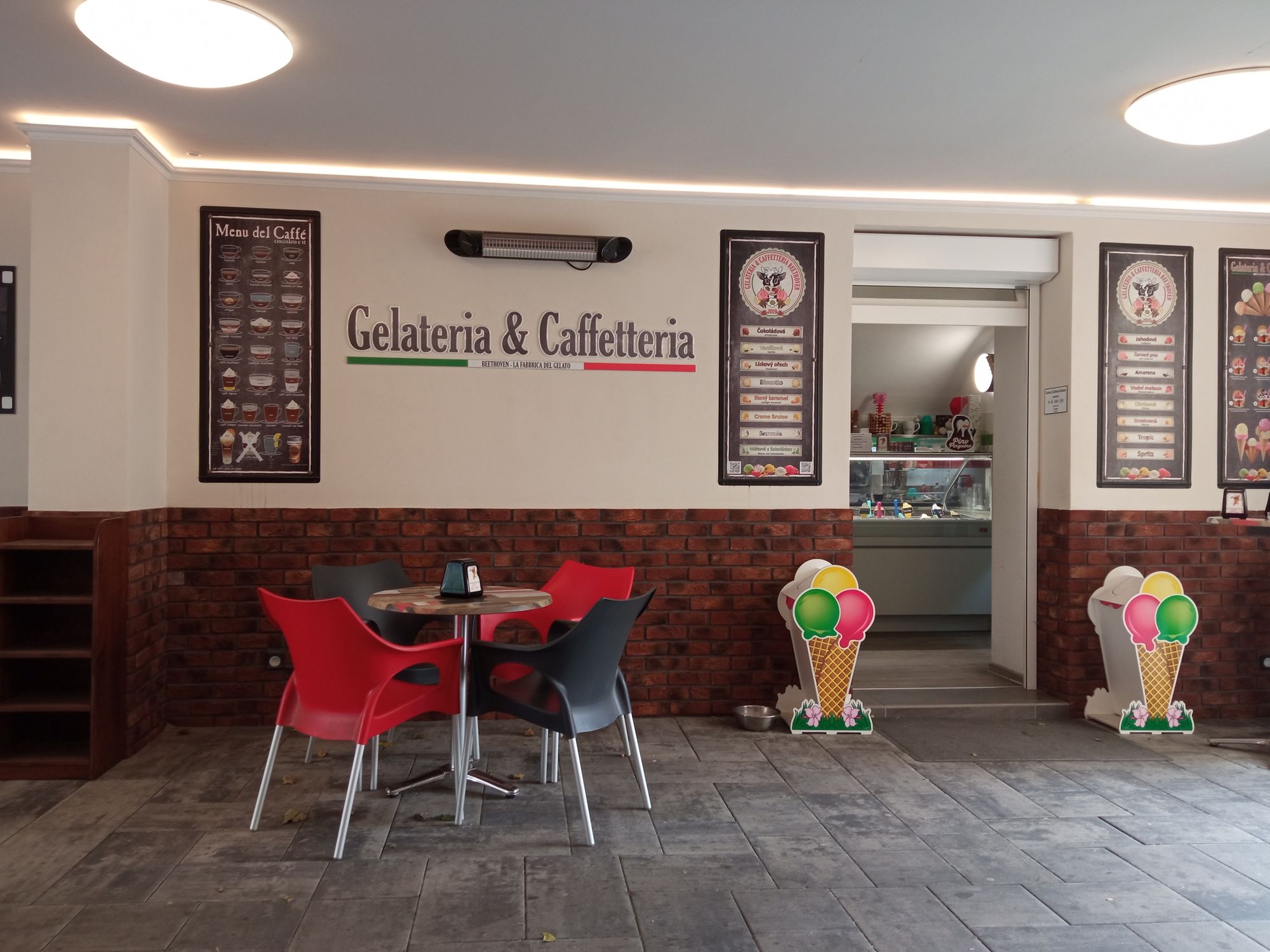 Gelateria & Caffetteria foto 2