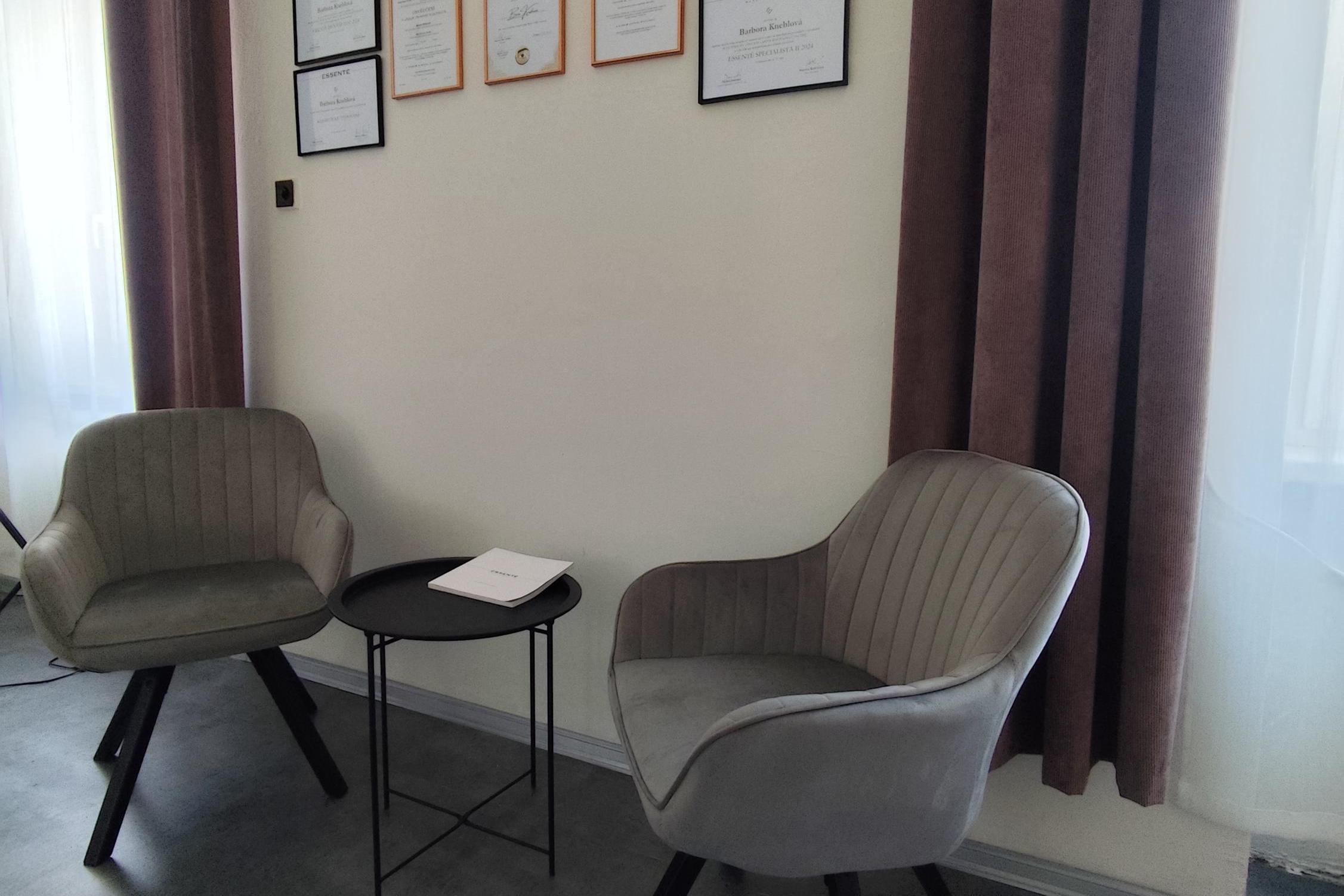 Bájo Cosmetics foto 1