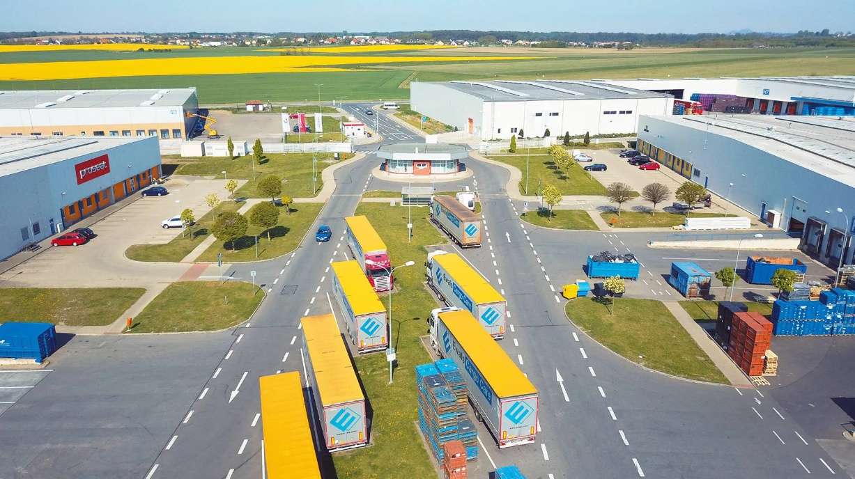 UNO Praha, stavební družstvo foto 4