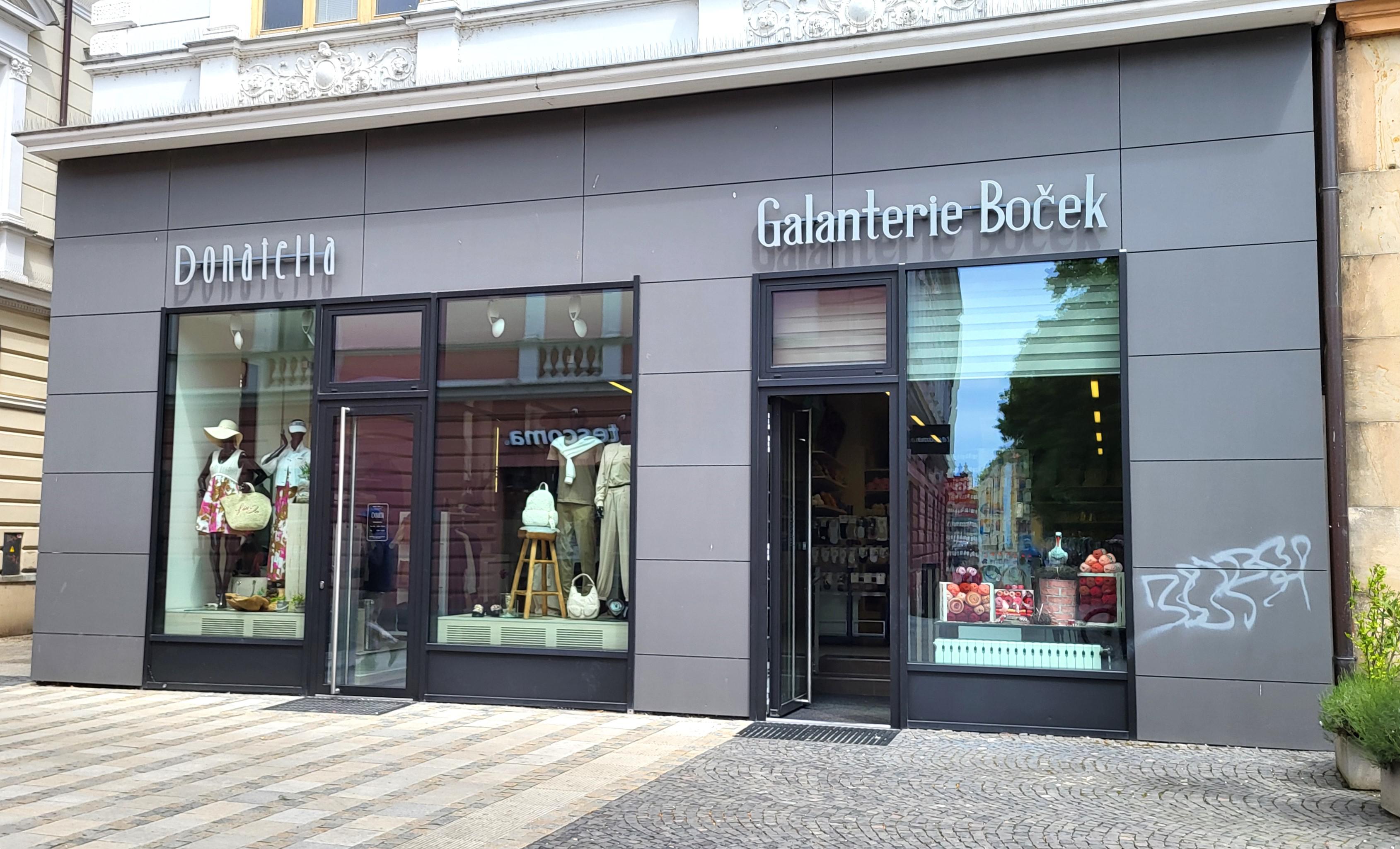 Donatella - luxusní italská móda