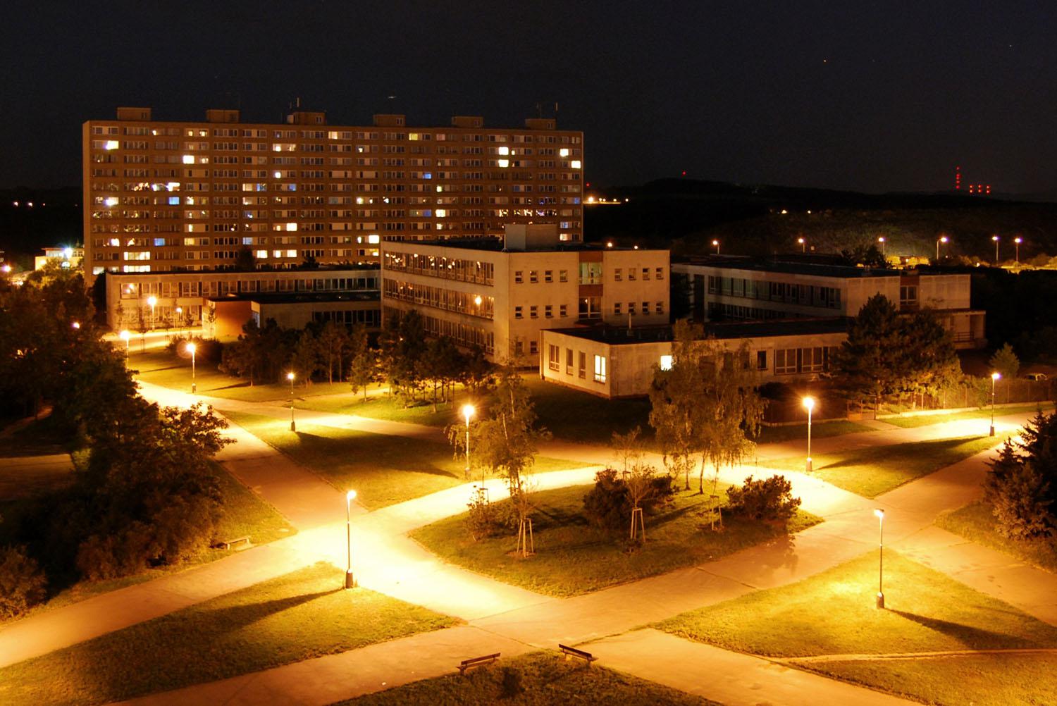 Základní škola a mateřská škola Smolkova v Praze 12 foto 3